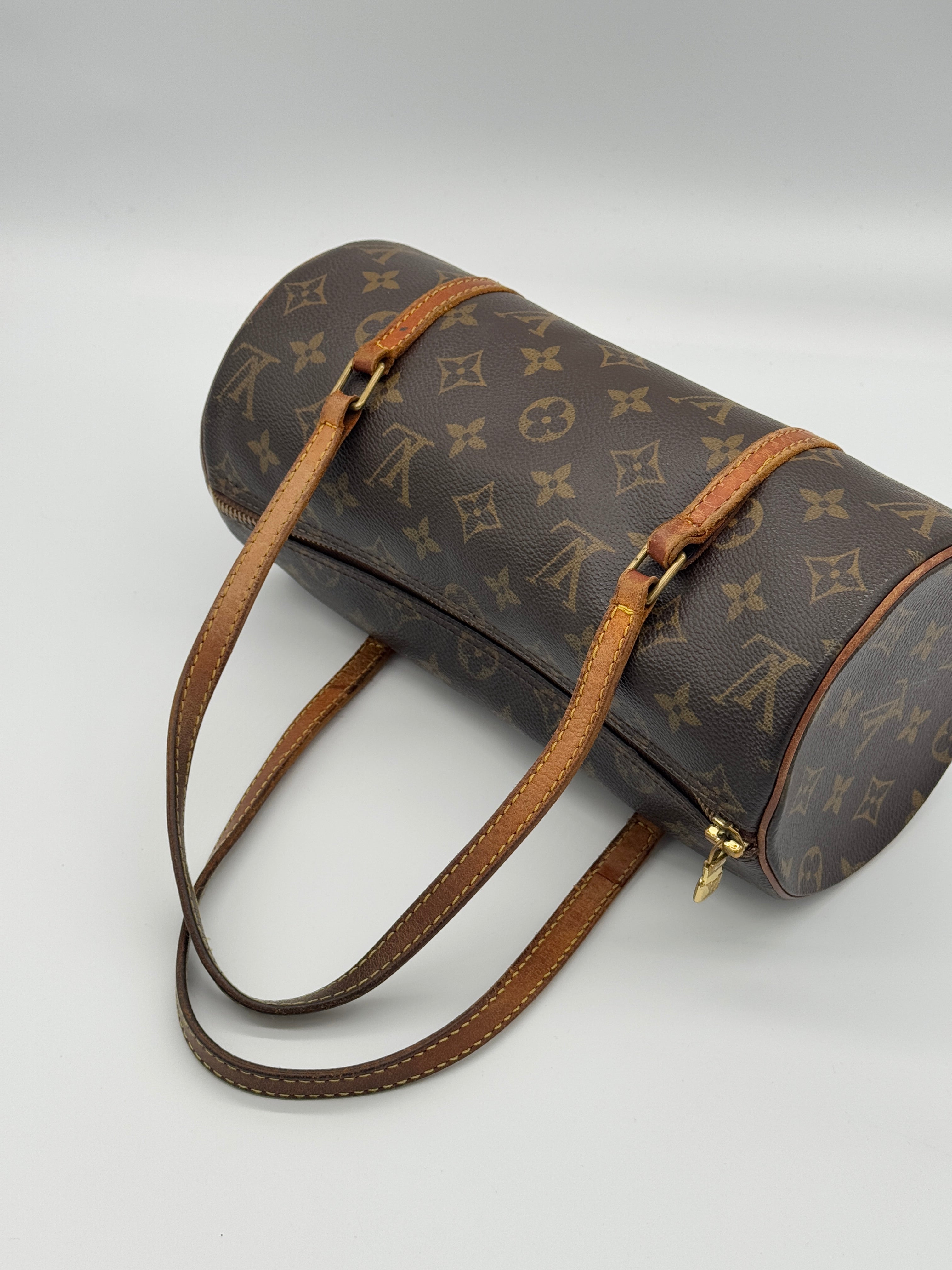 Louis Vuitton Papillon 26