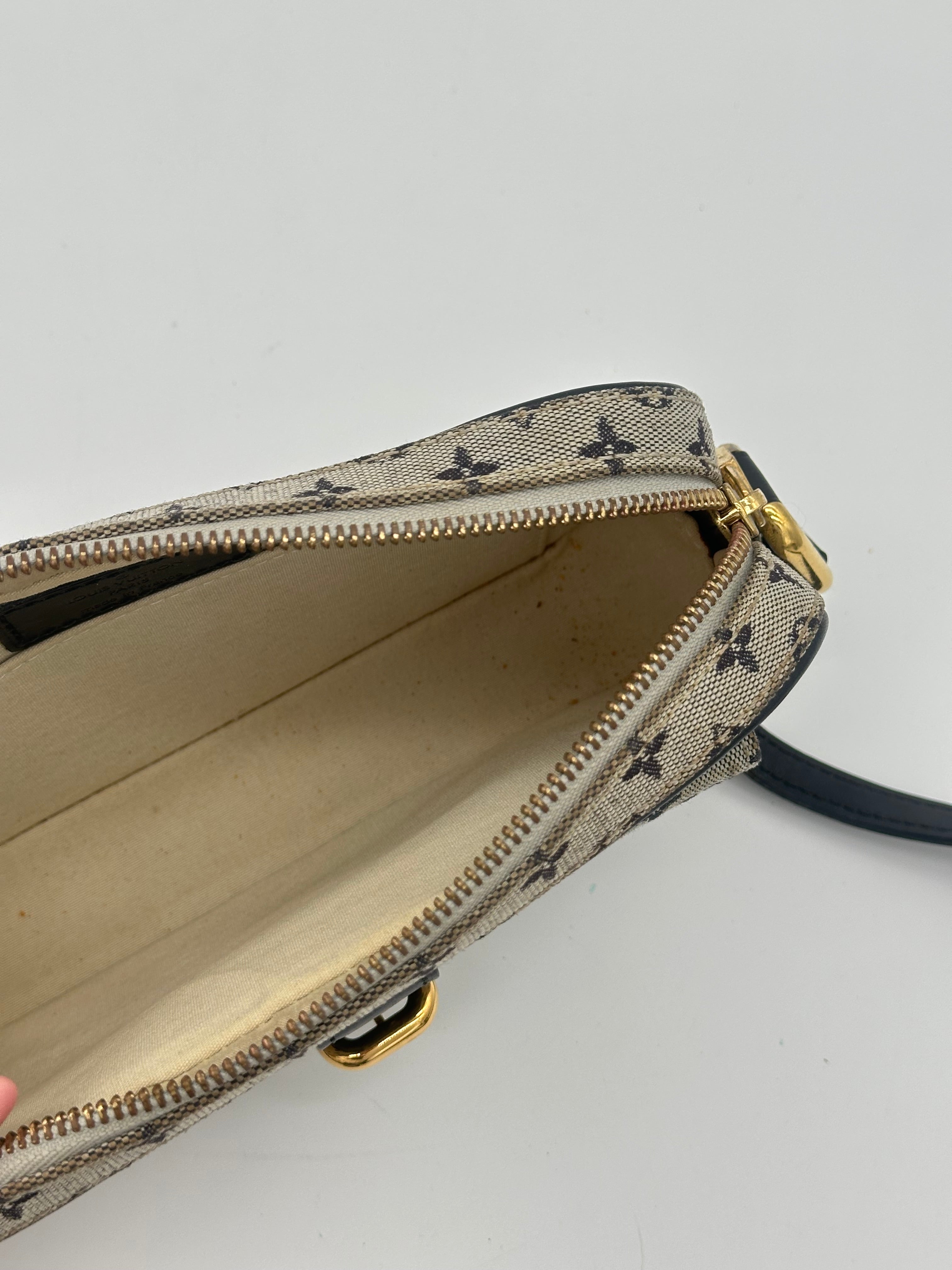 Louis Vuitton Mini Juliet MM