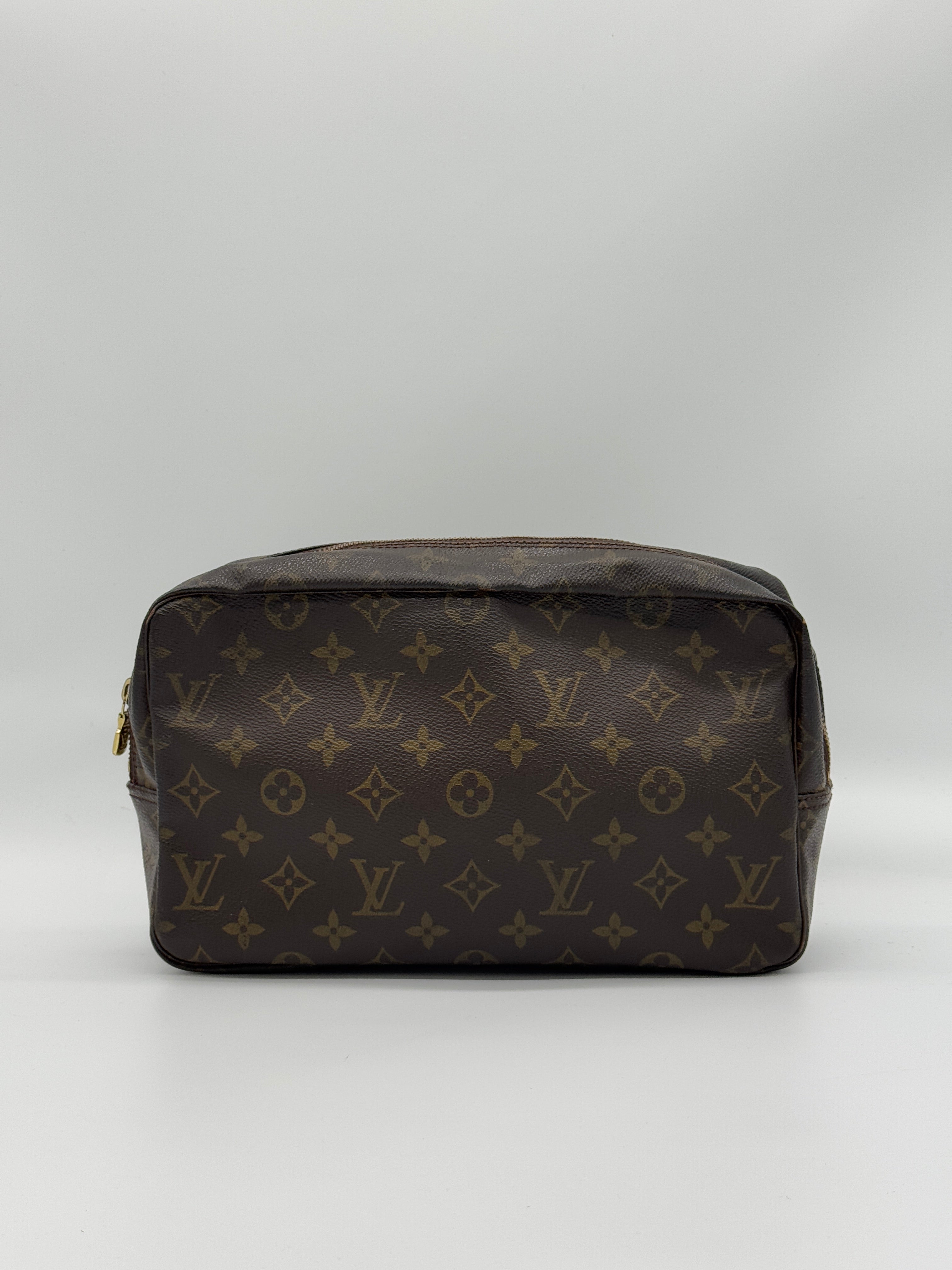 Louis Vuitton Trousse 28