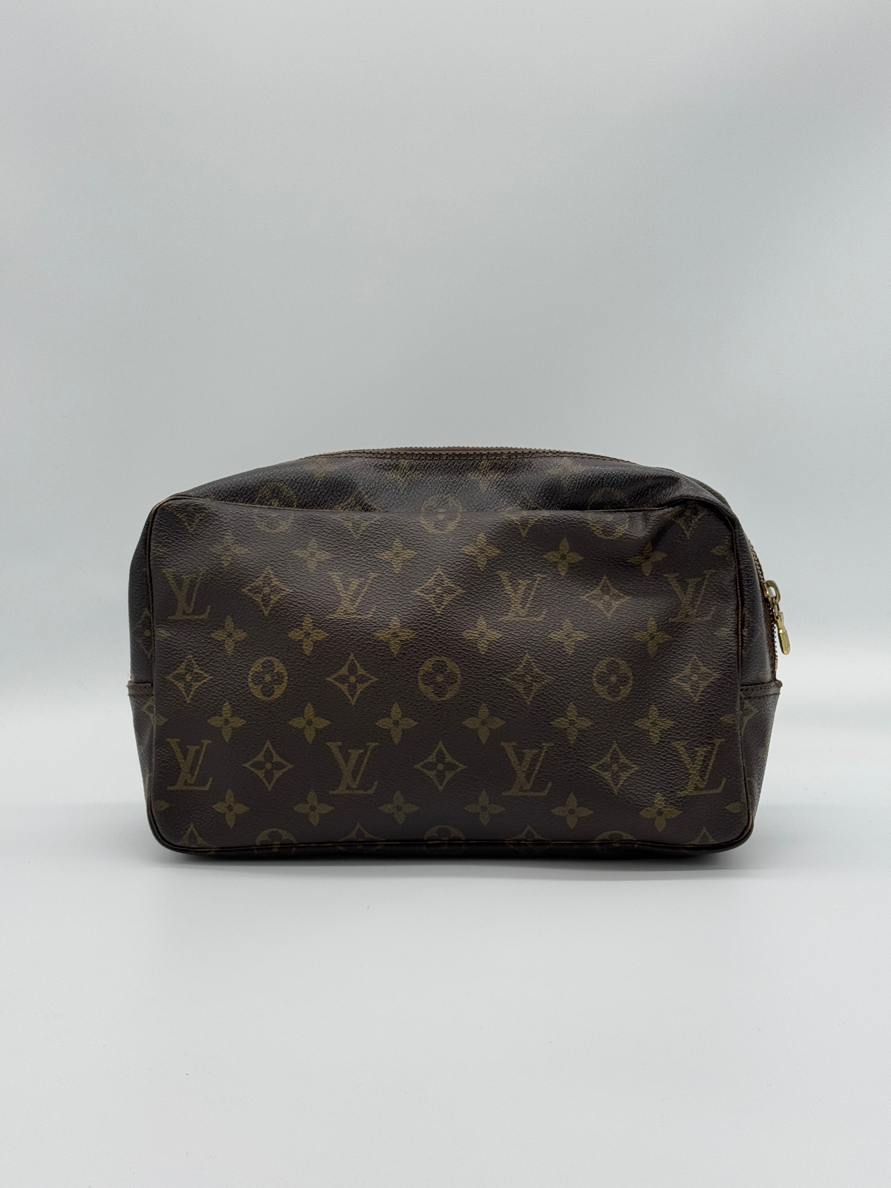 Louis Vuitton Trousse 28