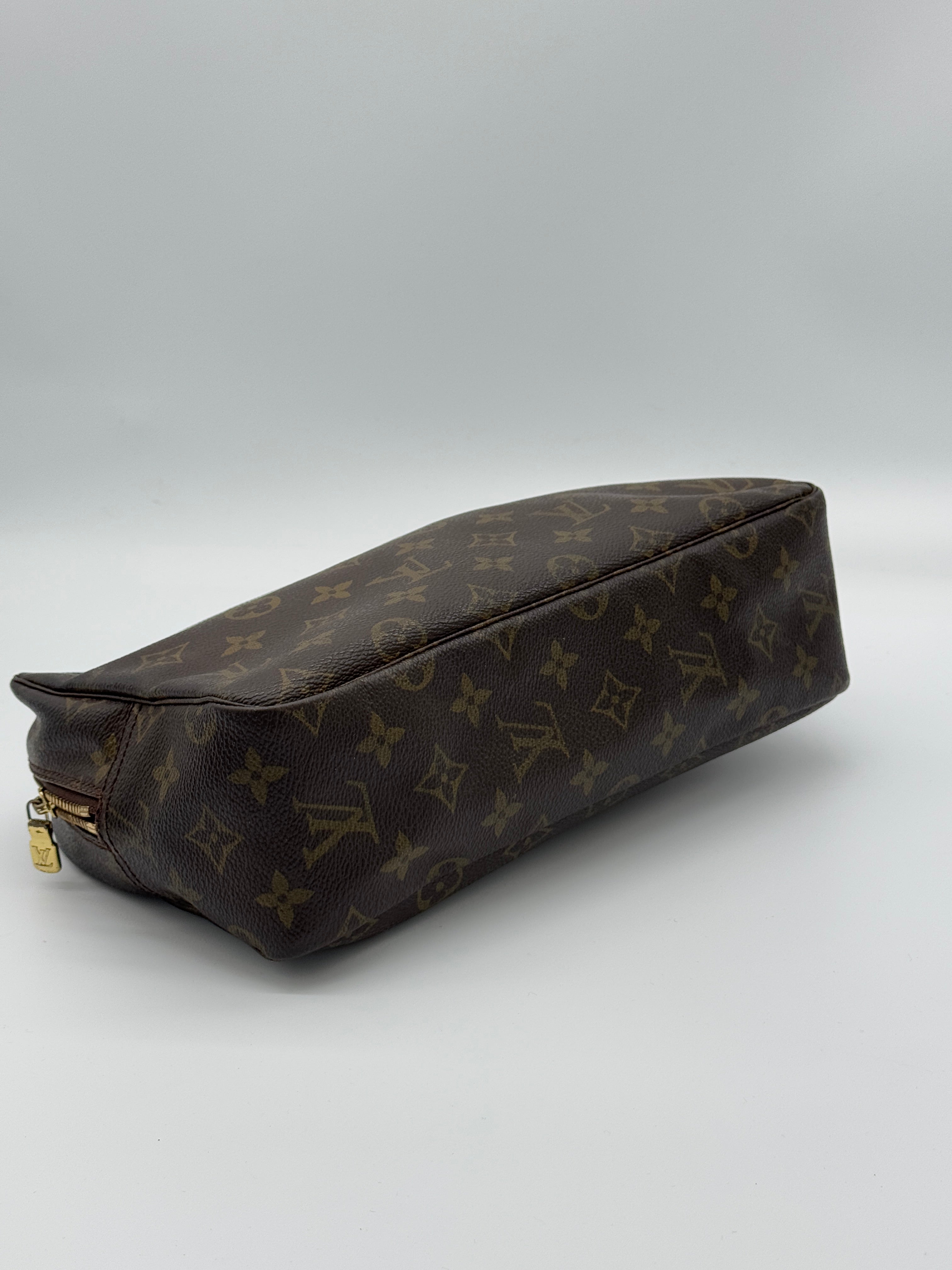 Louis Vuitton Trousse 28