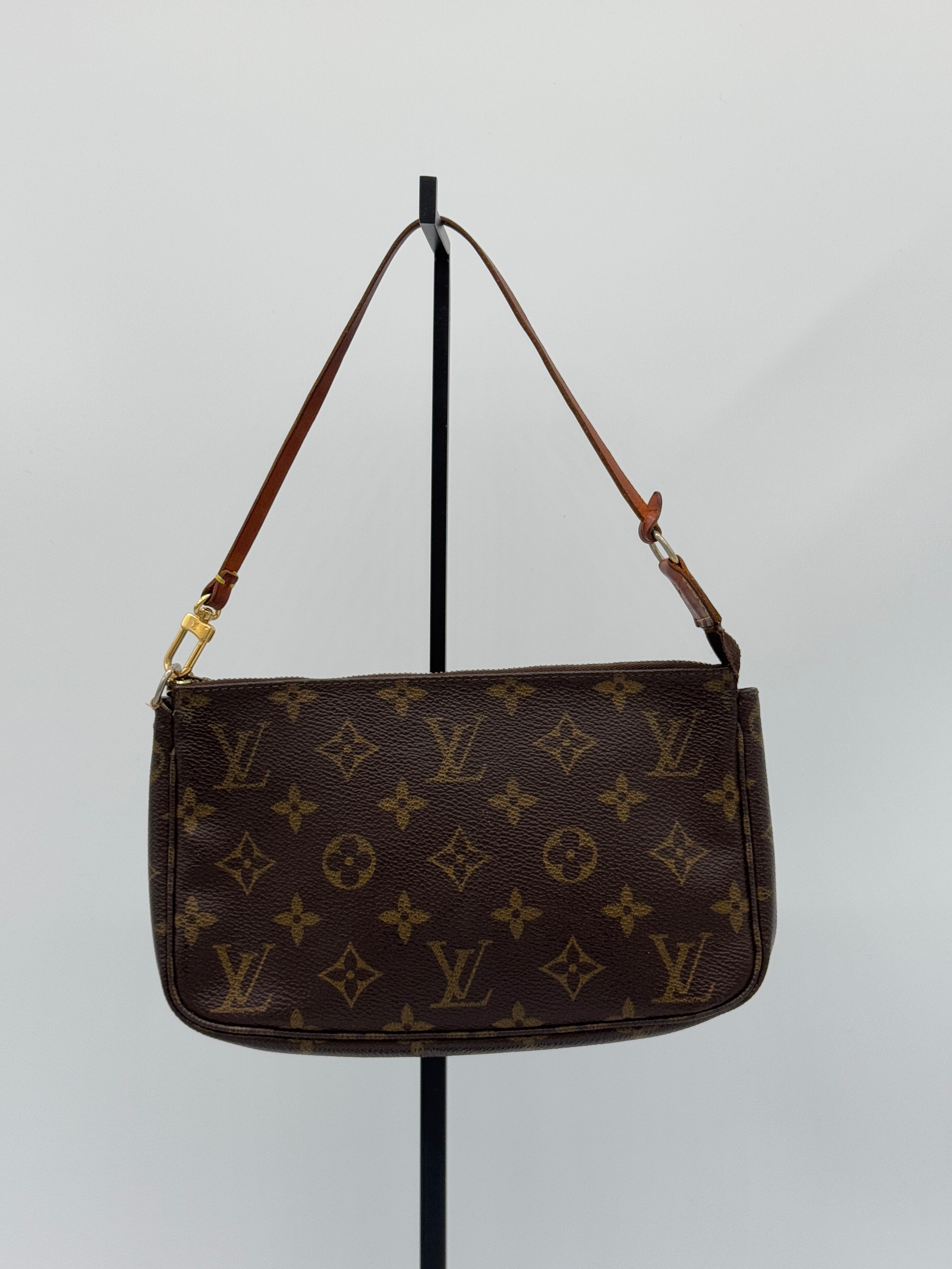 Louis Vuitton Pochette Accessoires