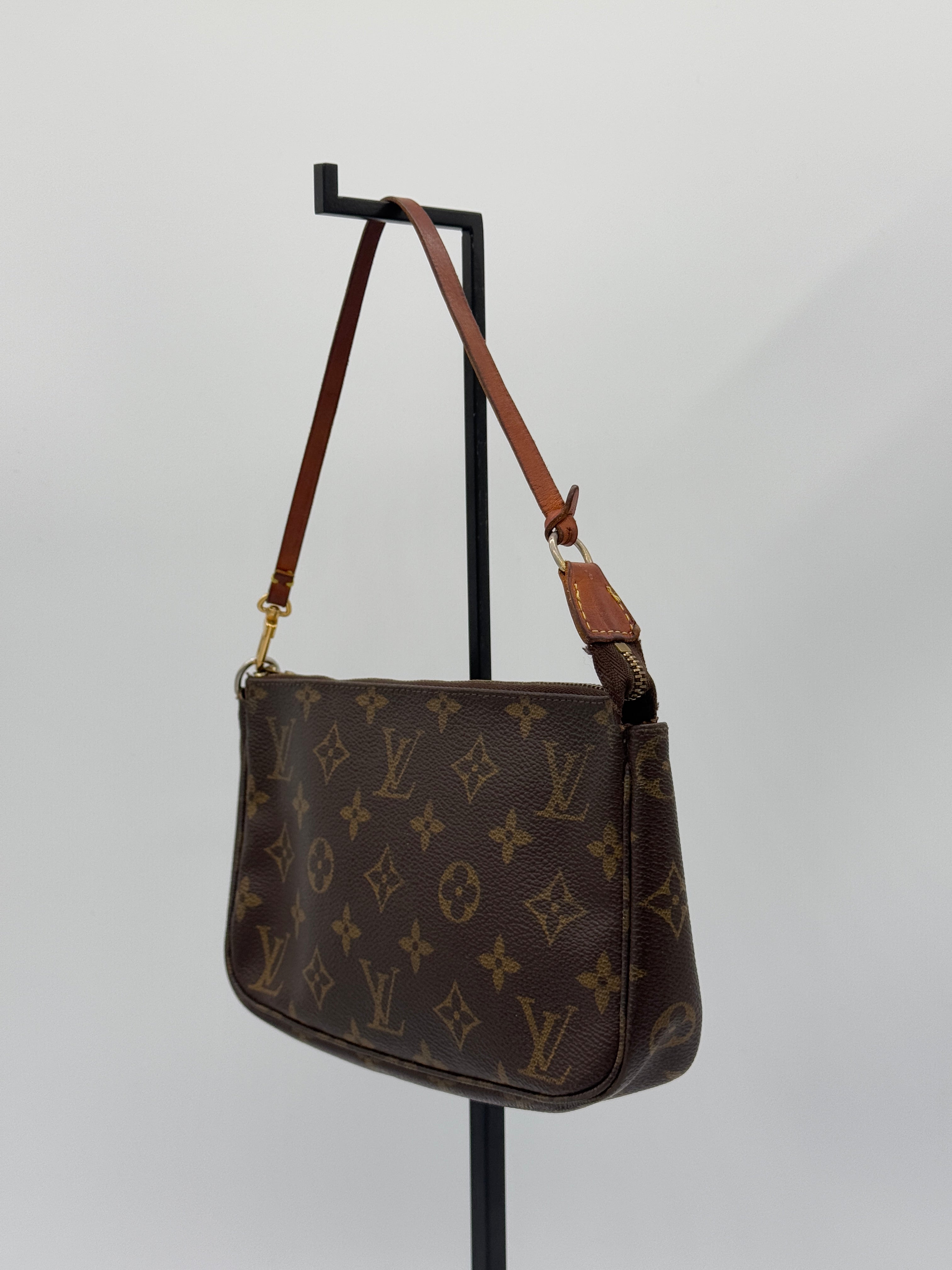 Louis Vuitton Pochette Accessoires