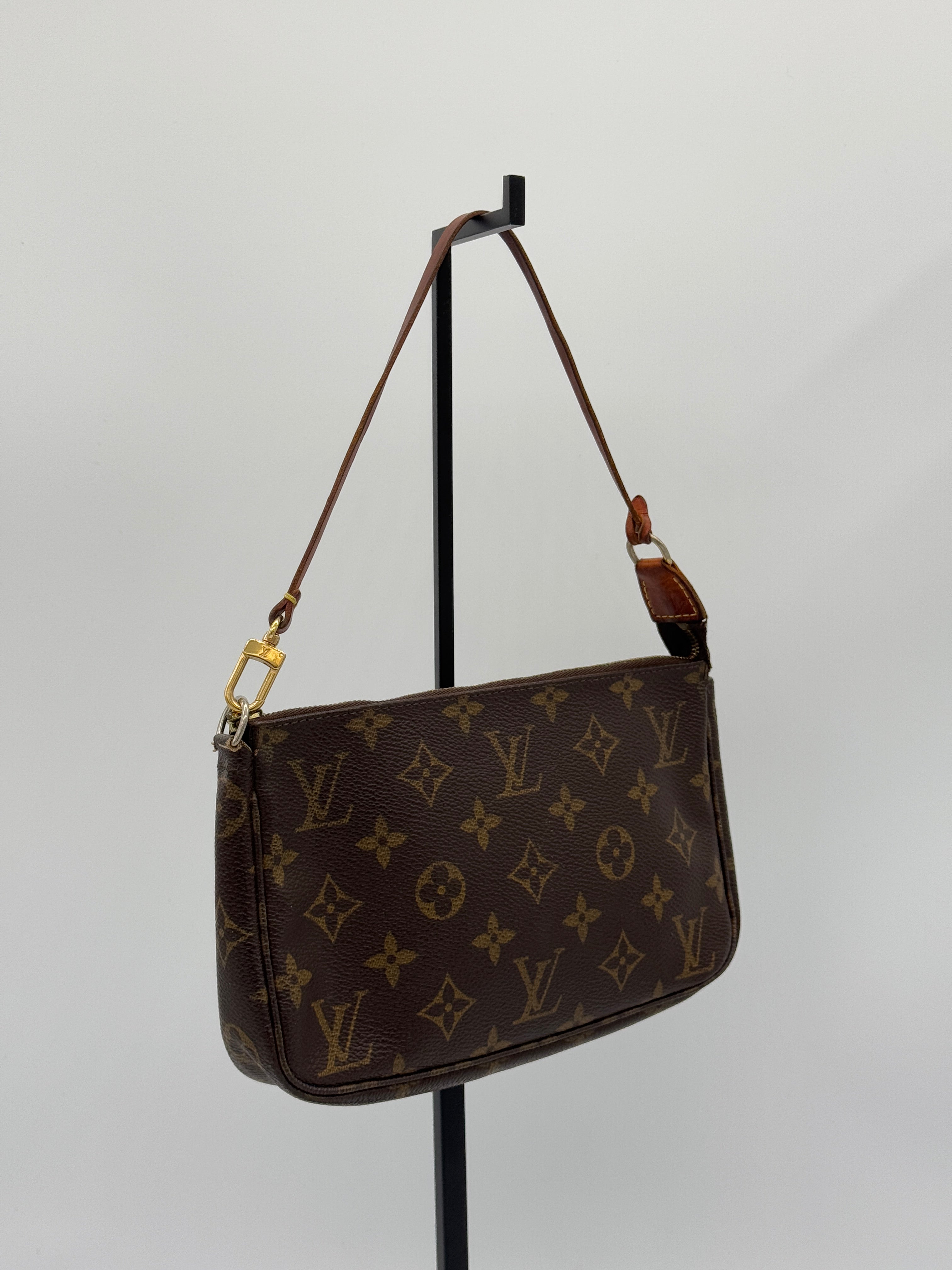 Louis Vuitton Pochette Accessoires