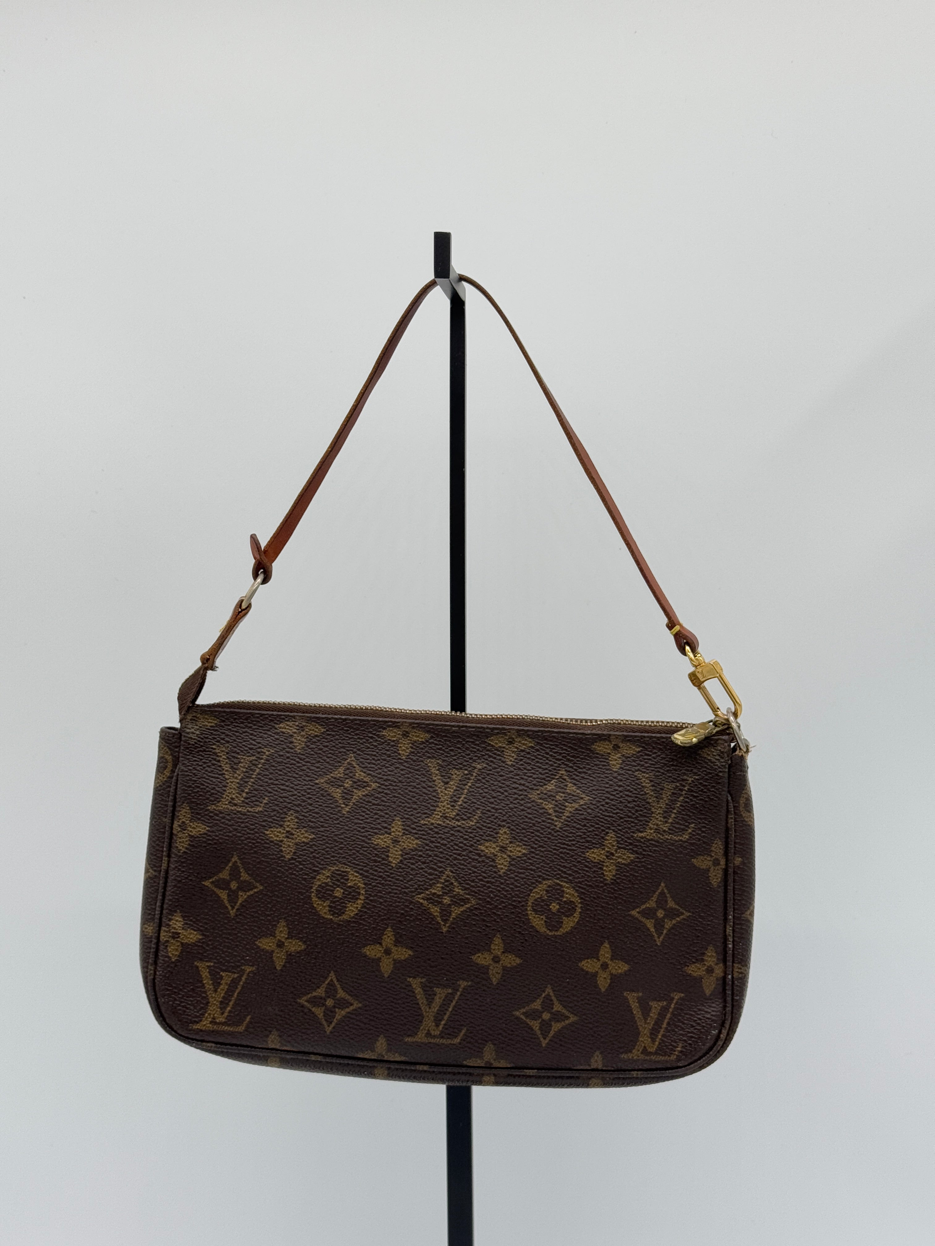 Louis Vuitton Pochette Accessoires