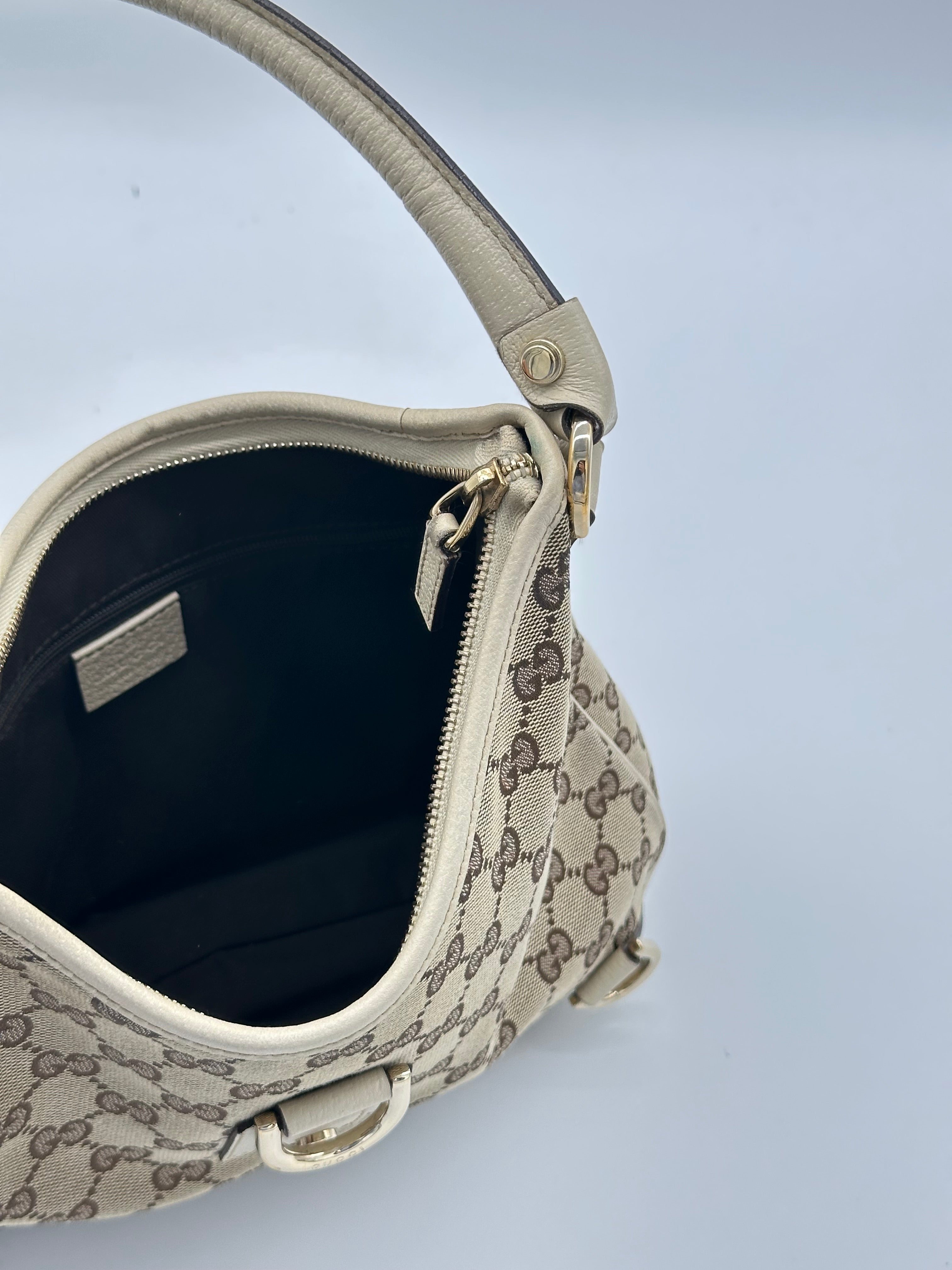 Gucci Abbey D-Ring Medium
