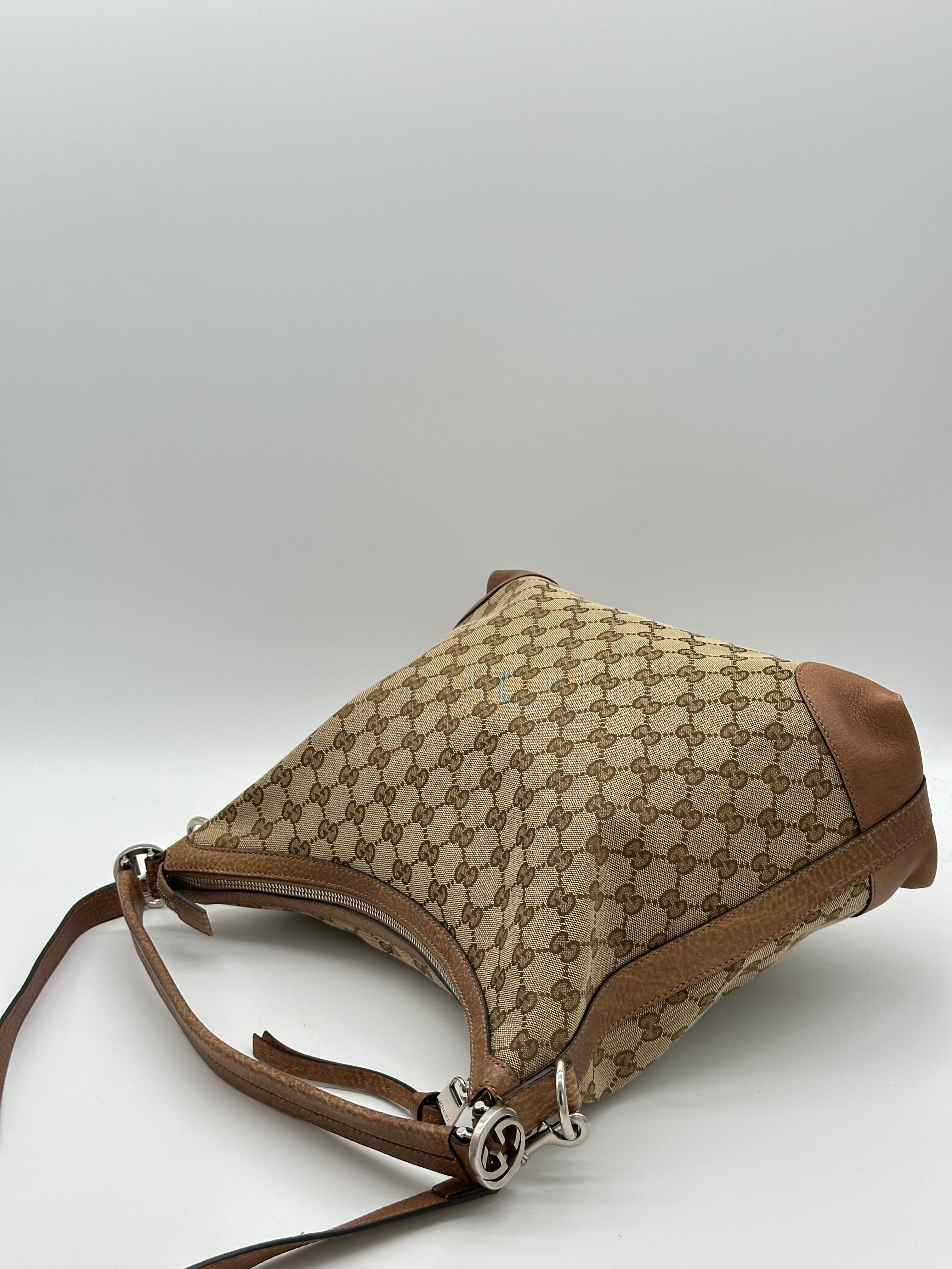 Gucci Miss Canvas