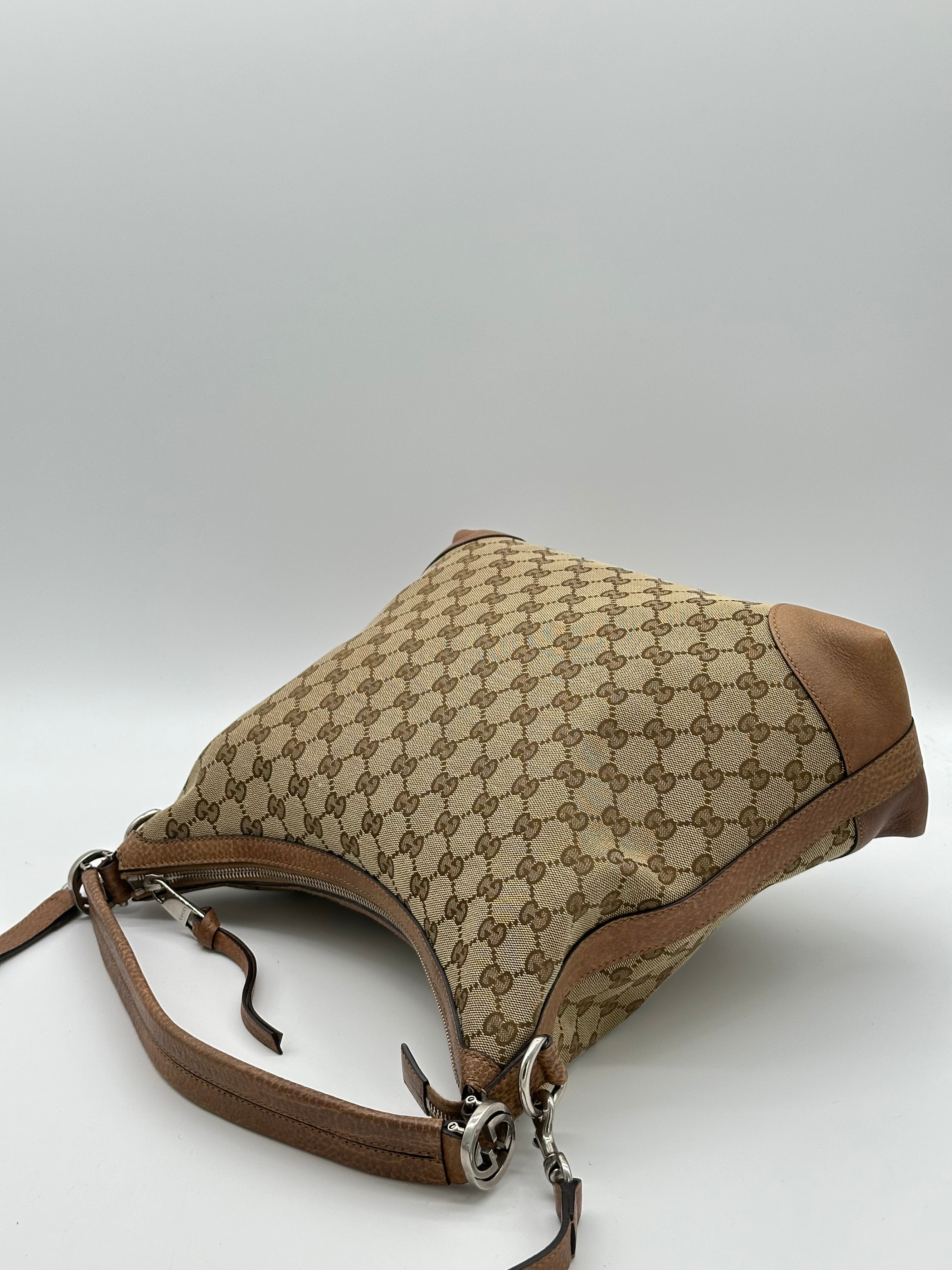 Gucci Miss Canvas