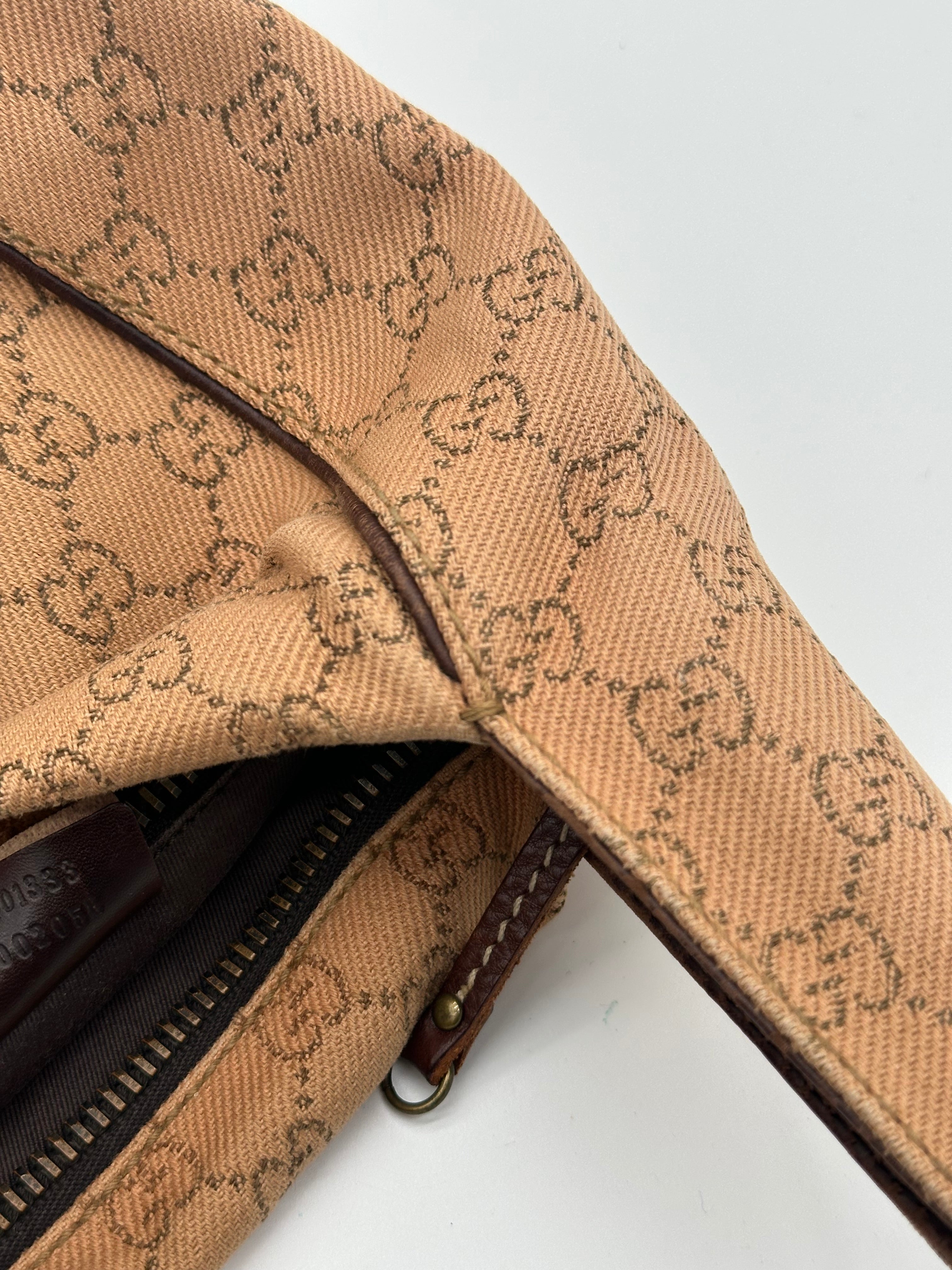 Gucci Canvas Shoulderbag