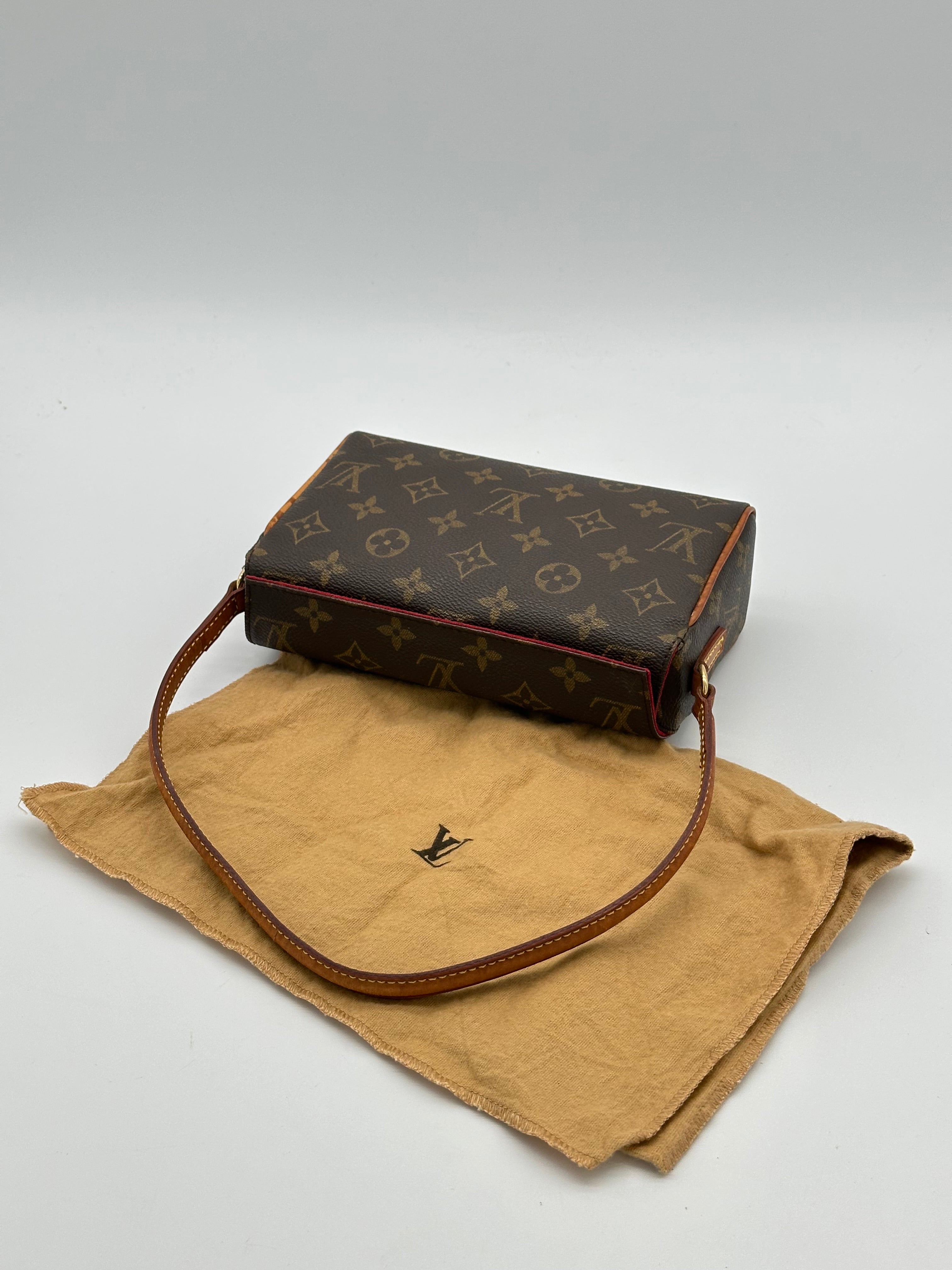 Louis Vuitton Recital