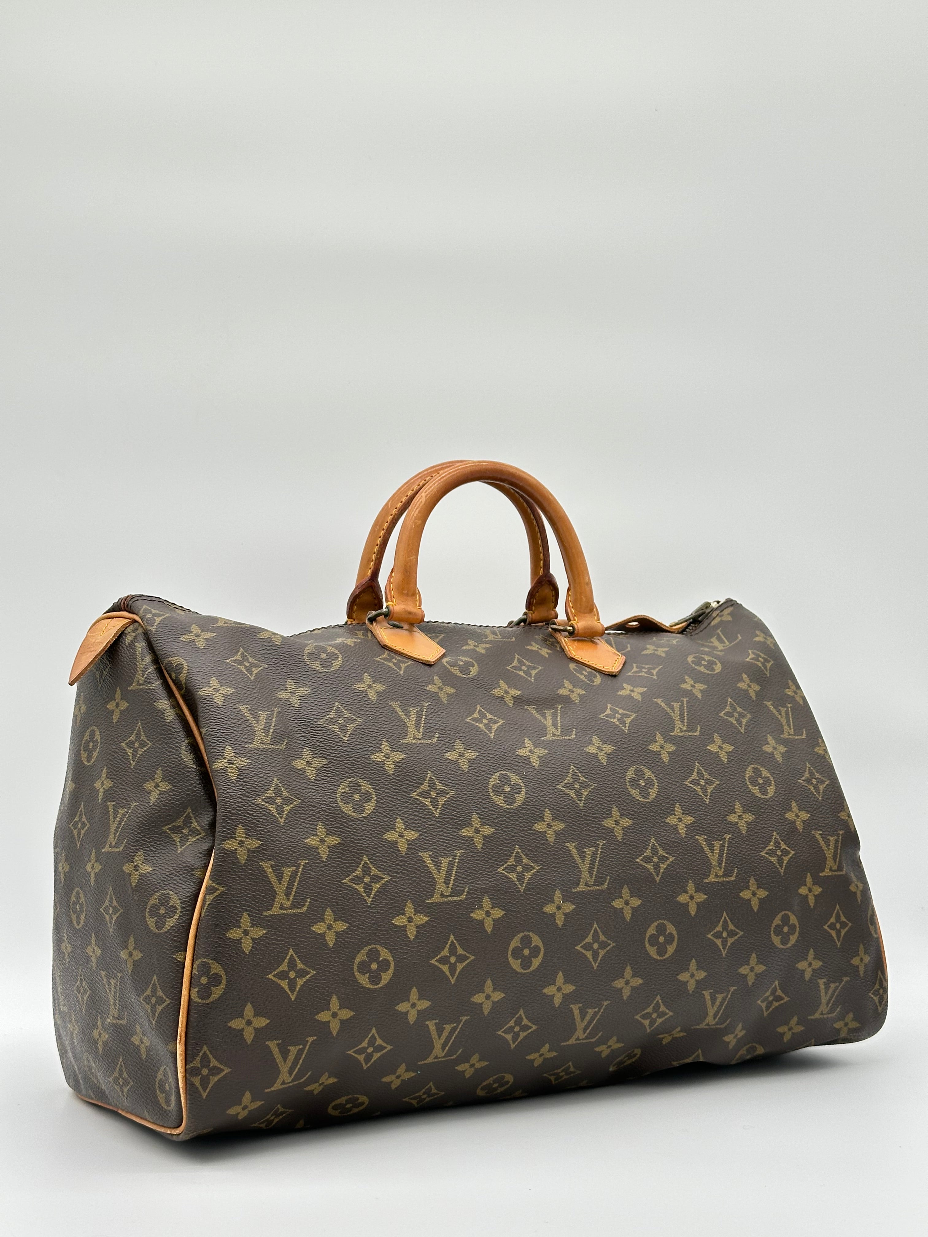 Louis Vuitton Speedy 40
