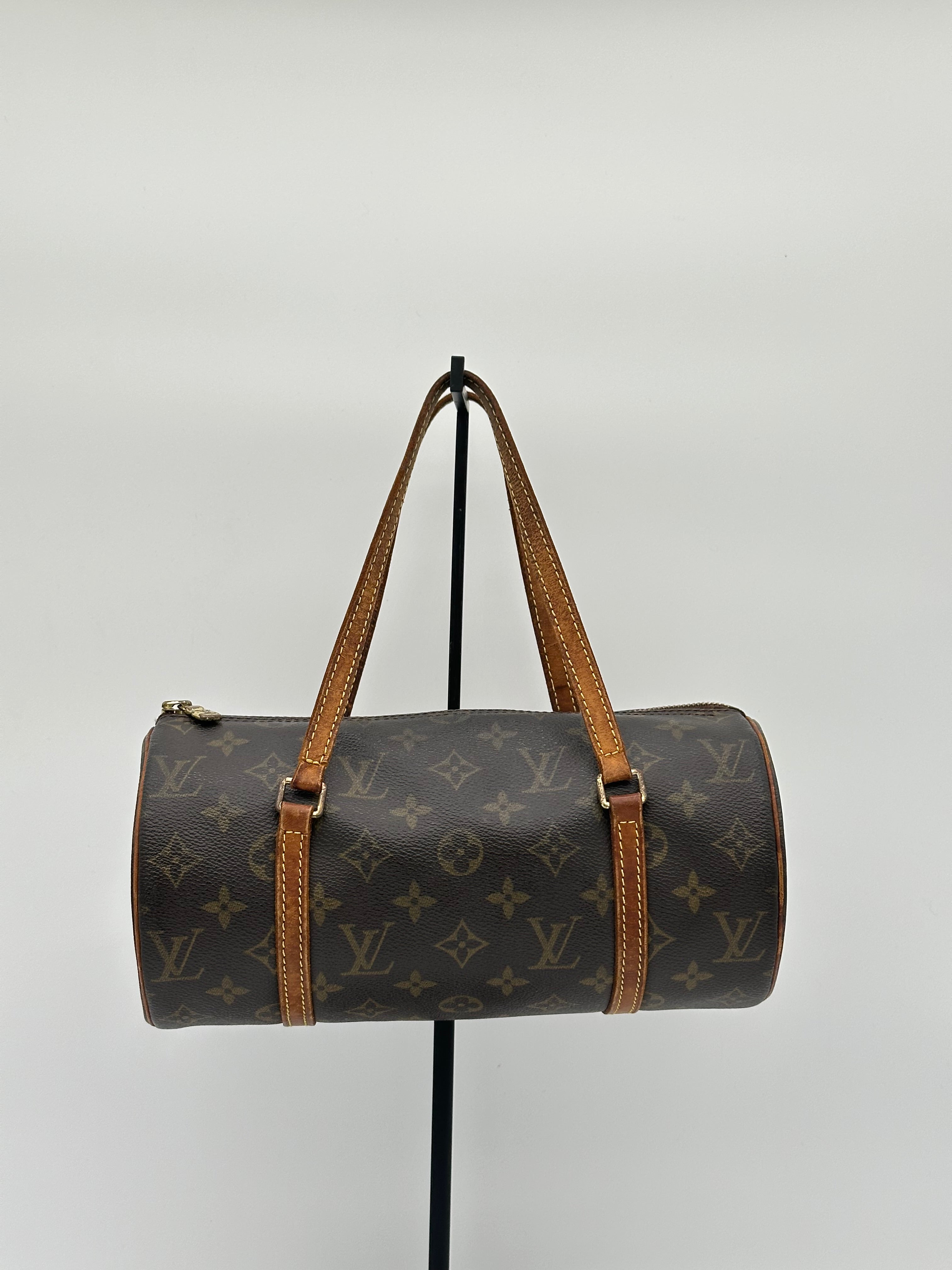 Louis Vuitton Papillon 26