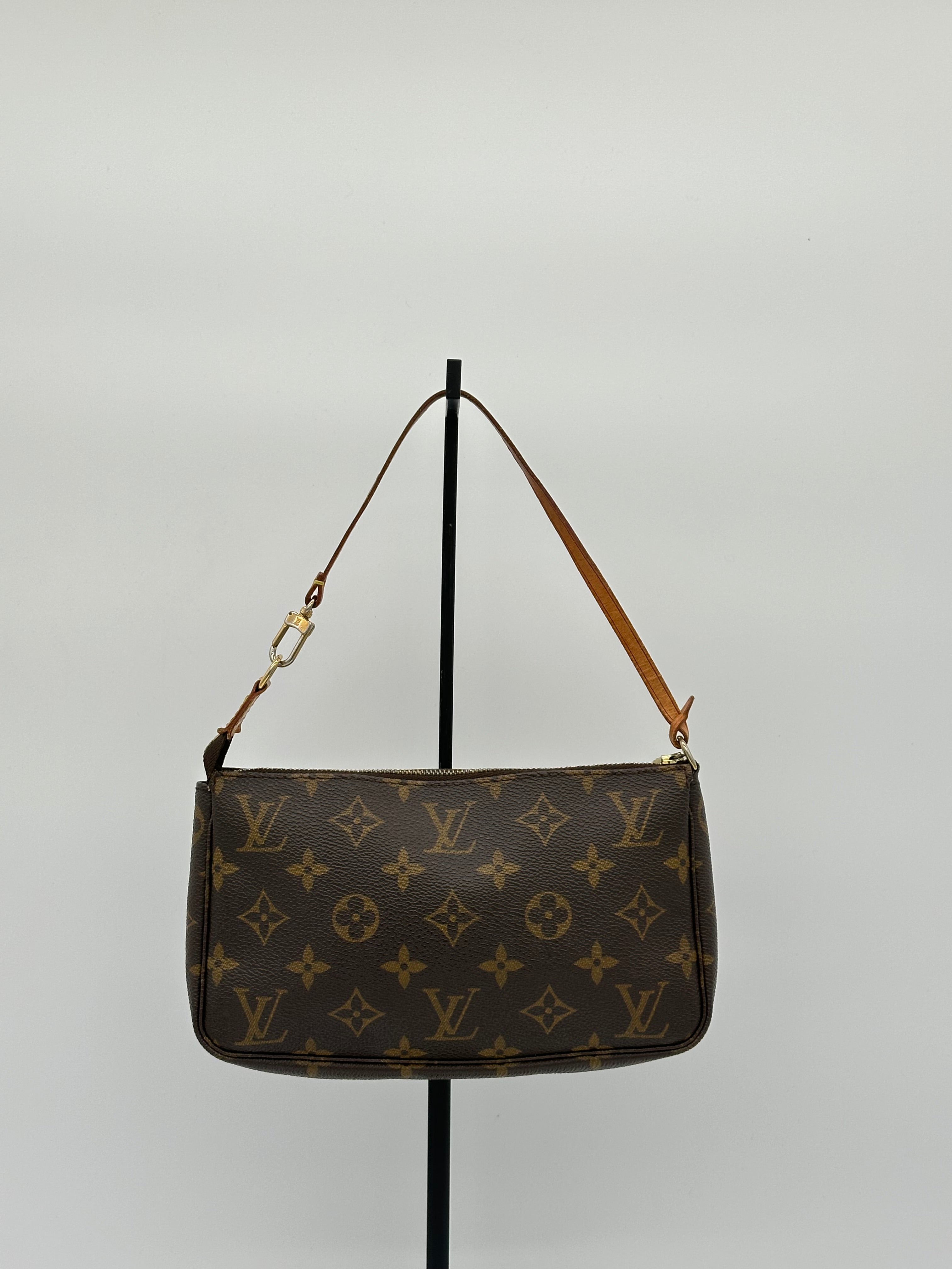 Louis Vuitton Pochette Accessoires