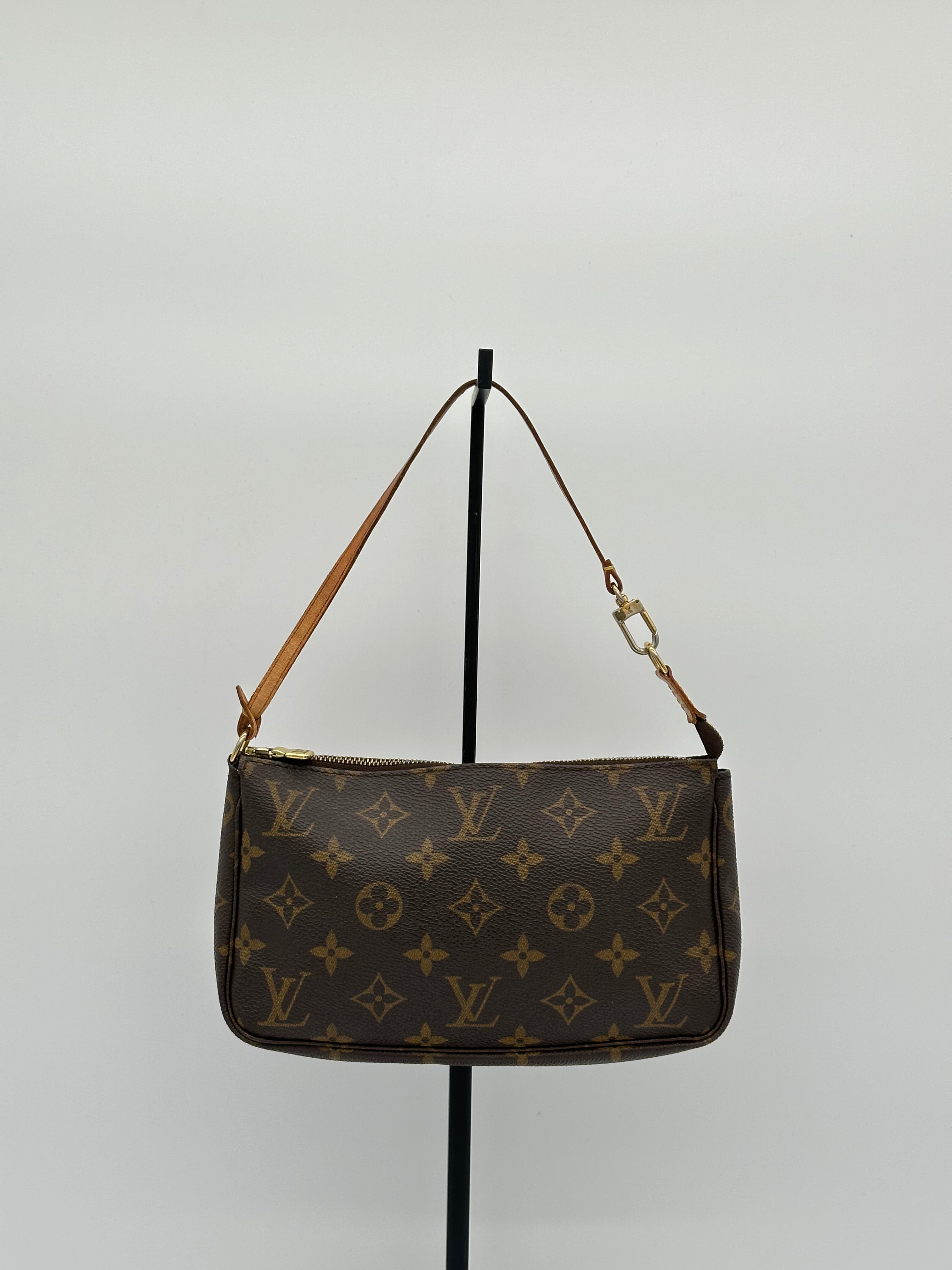 Louis Vuitton Pochette Accessoires