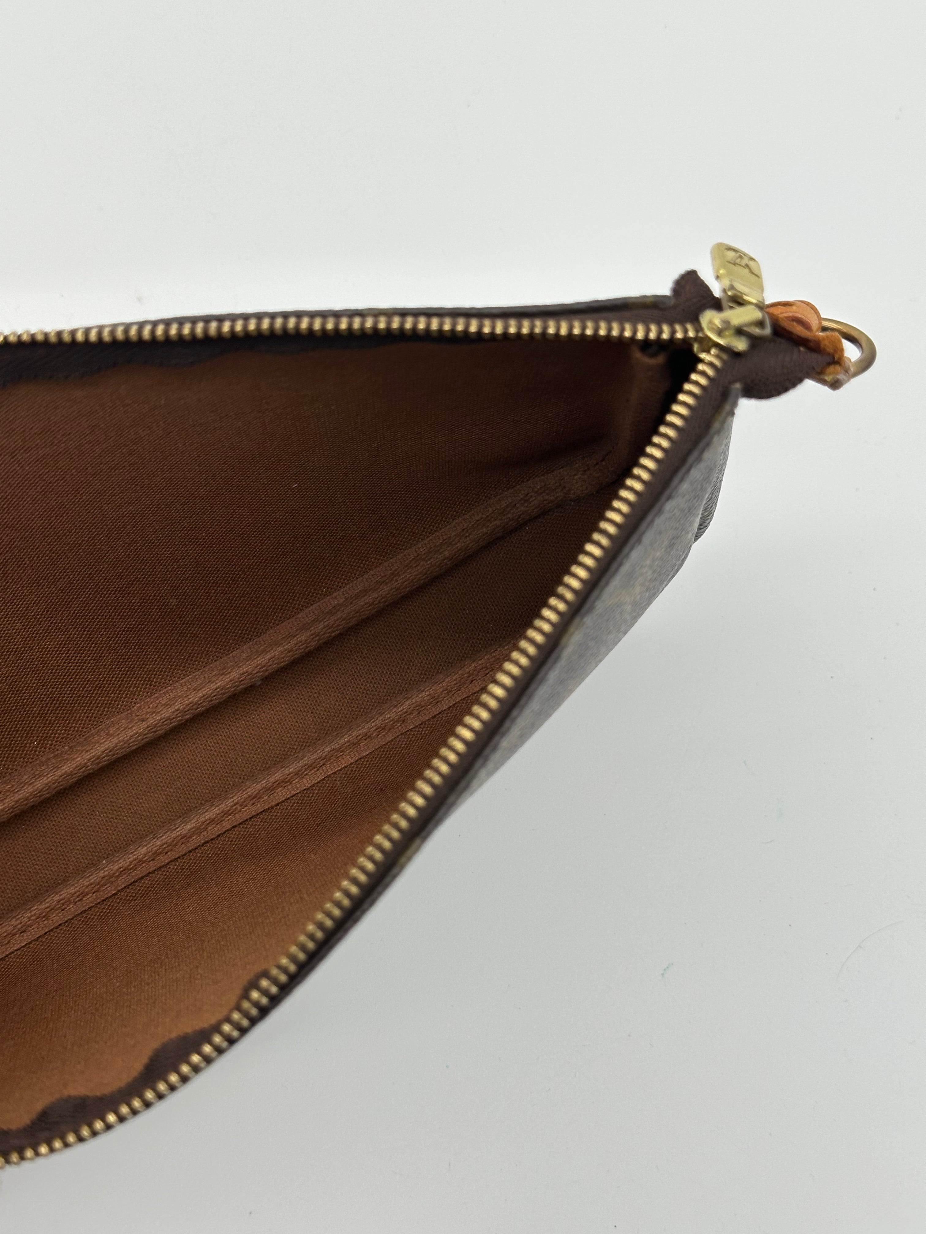 Louis Vuitton Pochette Accessoires