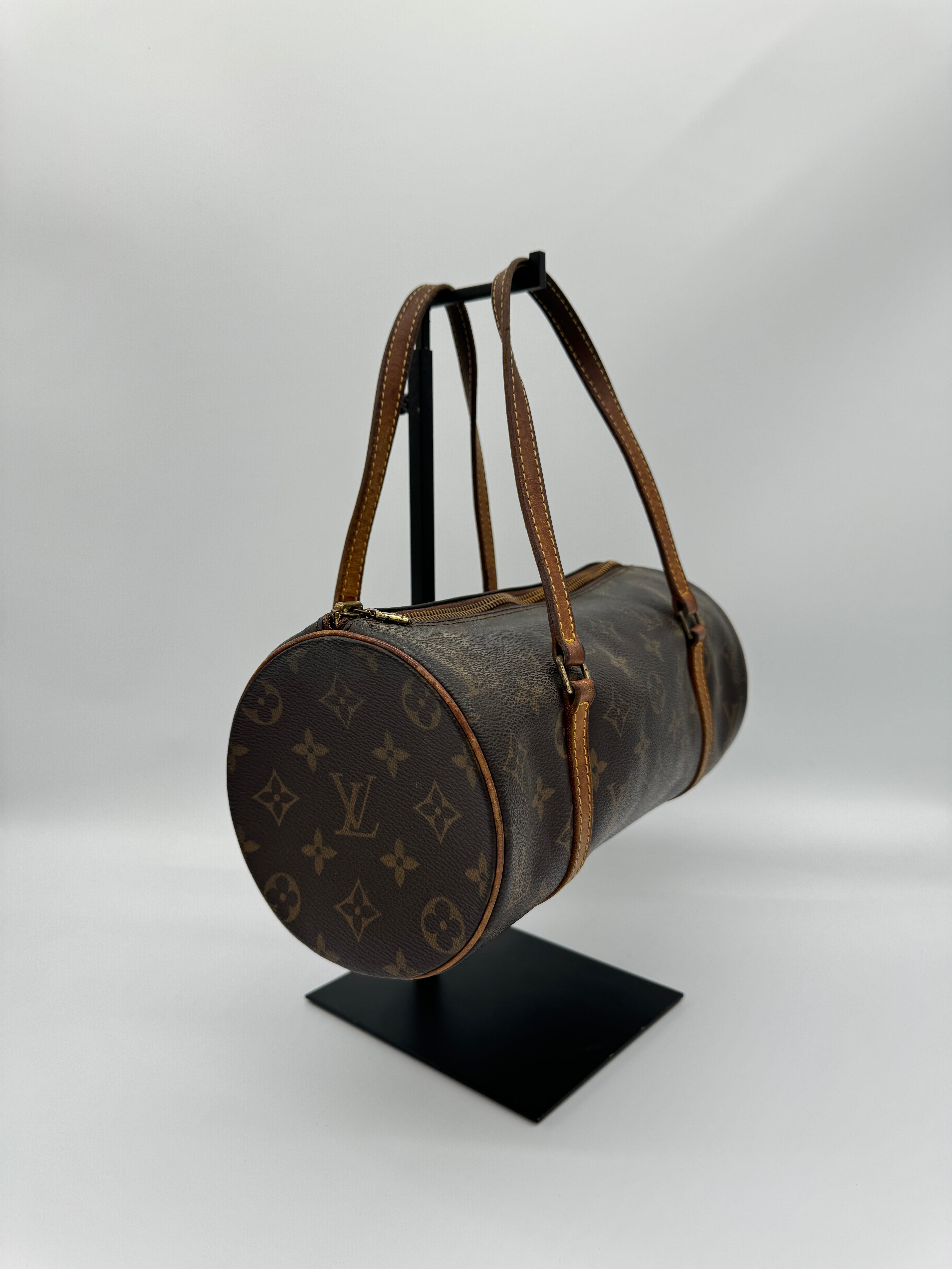 Louis Vuitton Papillon 26