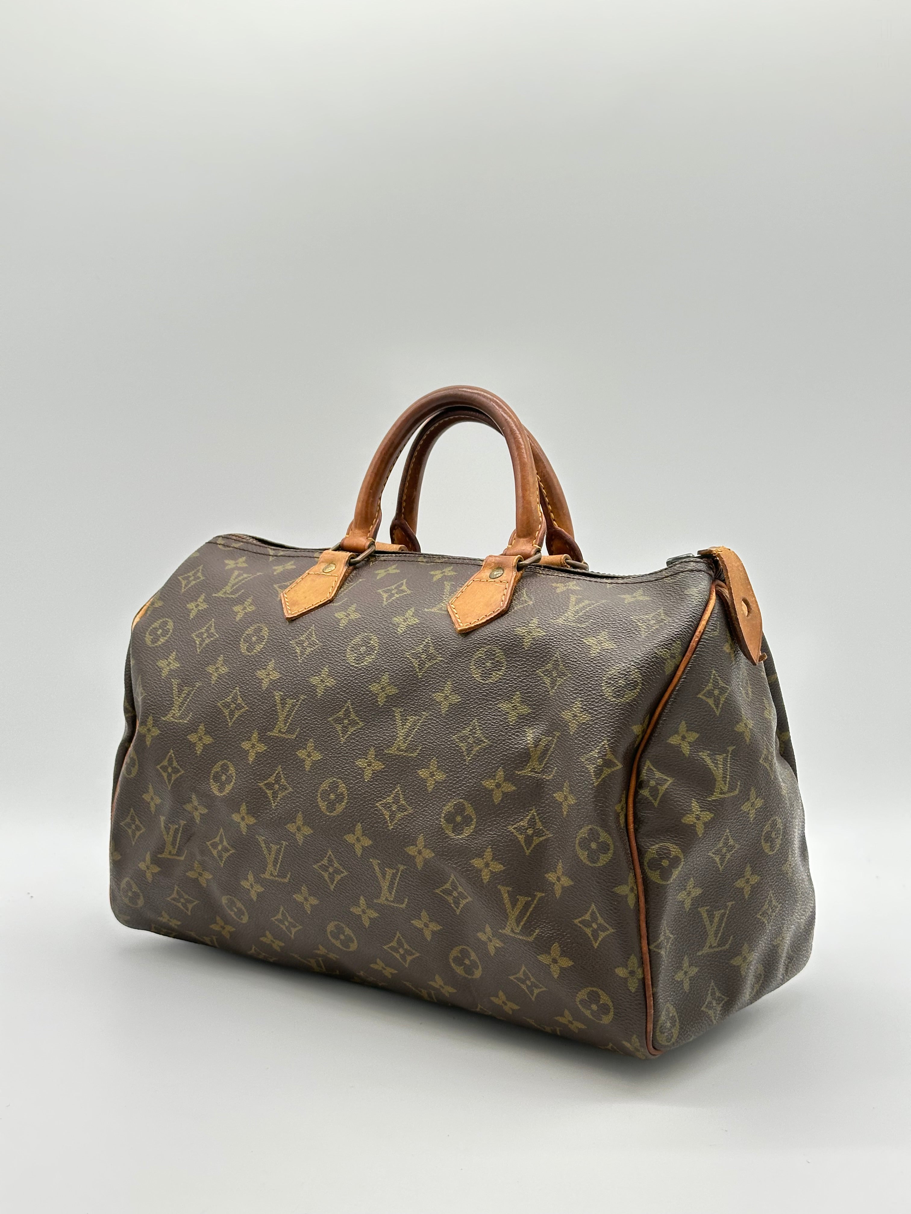 Louis Vuitton Speedy 35