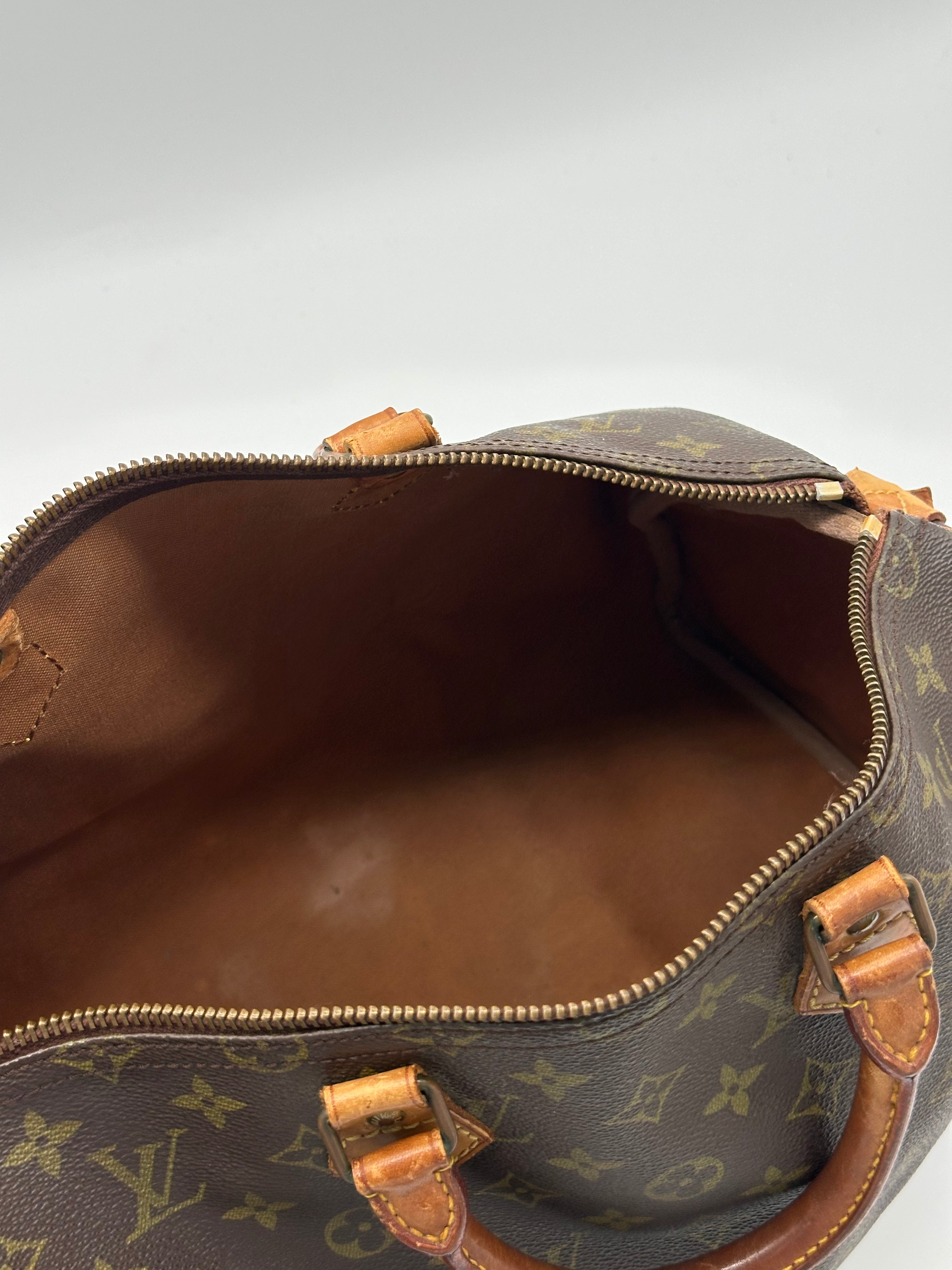Louis Vuitton Speedy 35