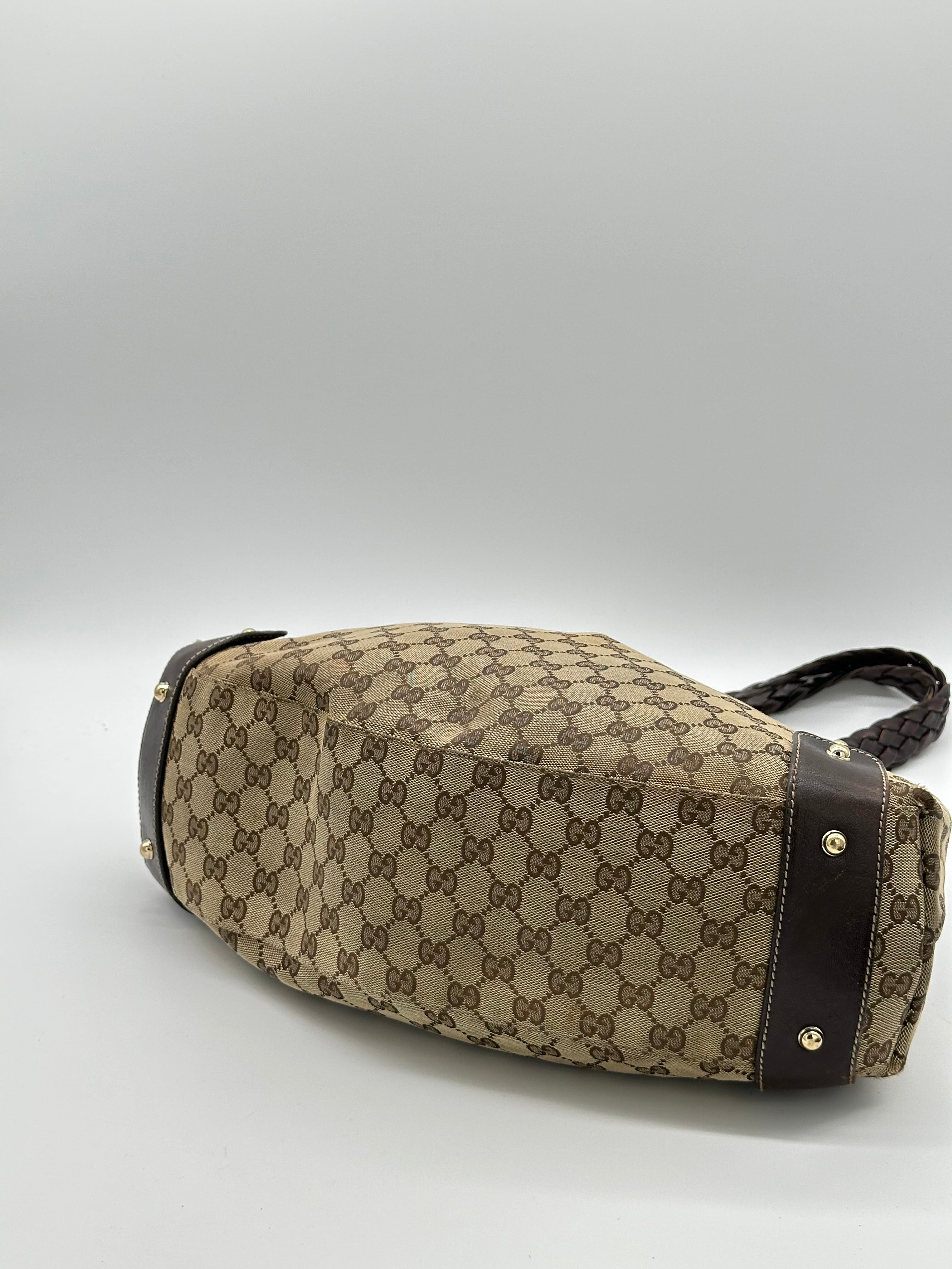 Gucci Pelham Canvas