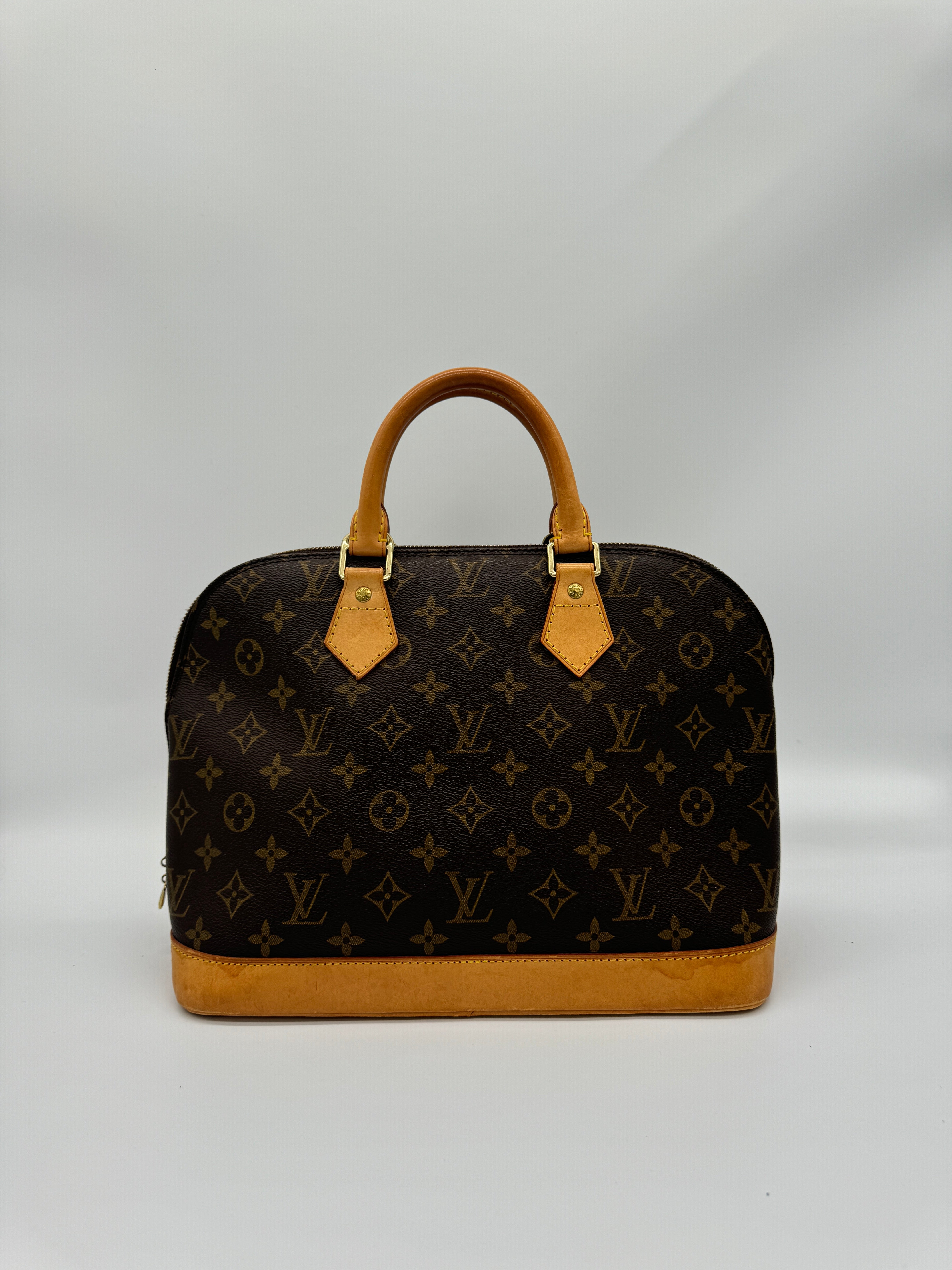 Louis Vuitton Alma PM