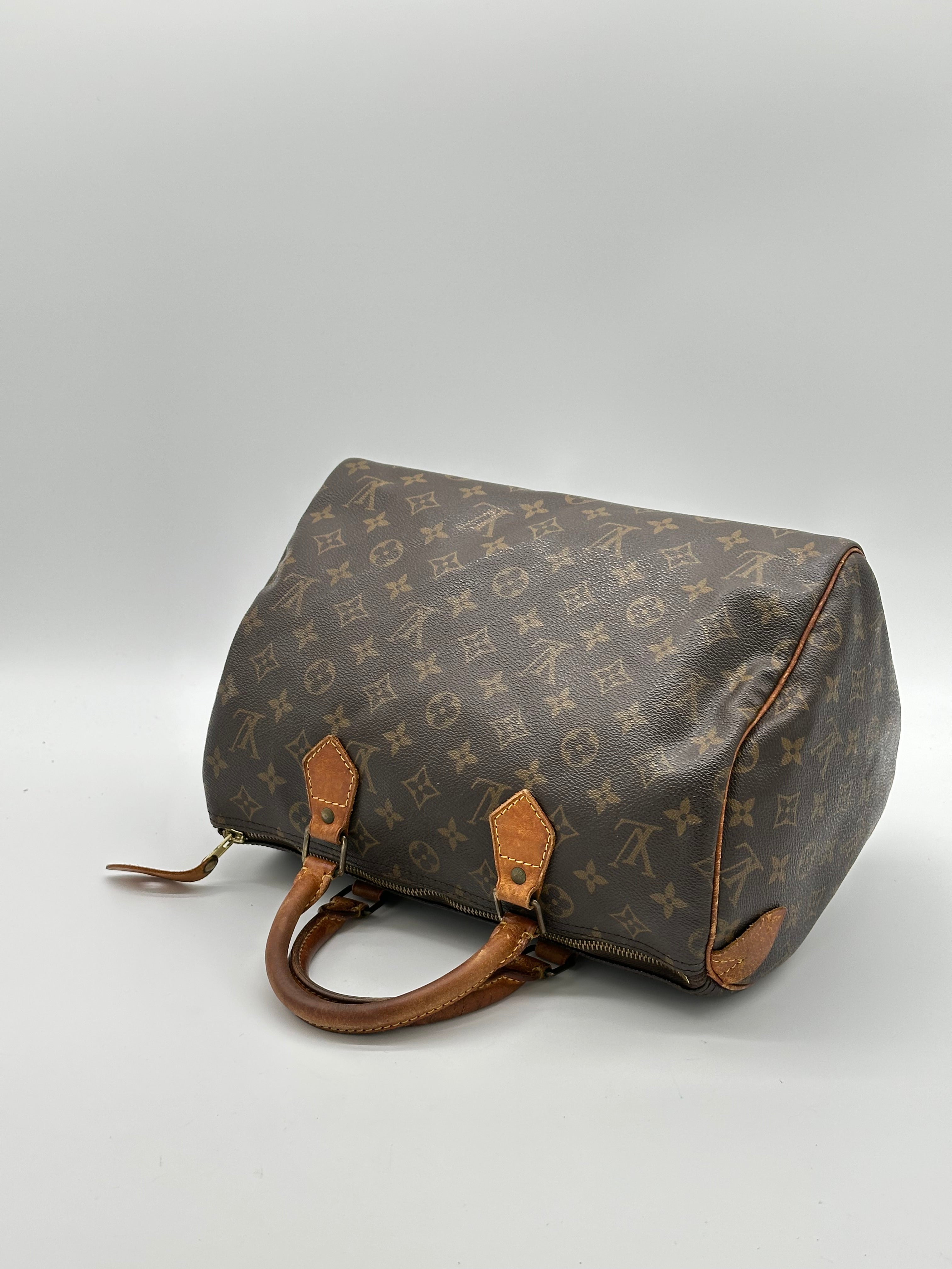 Louis Vuitton Speedy 30