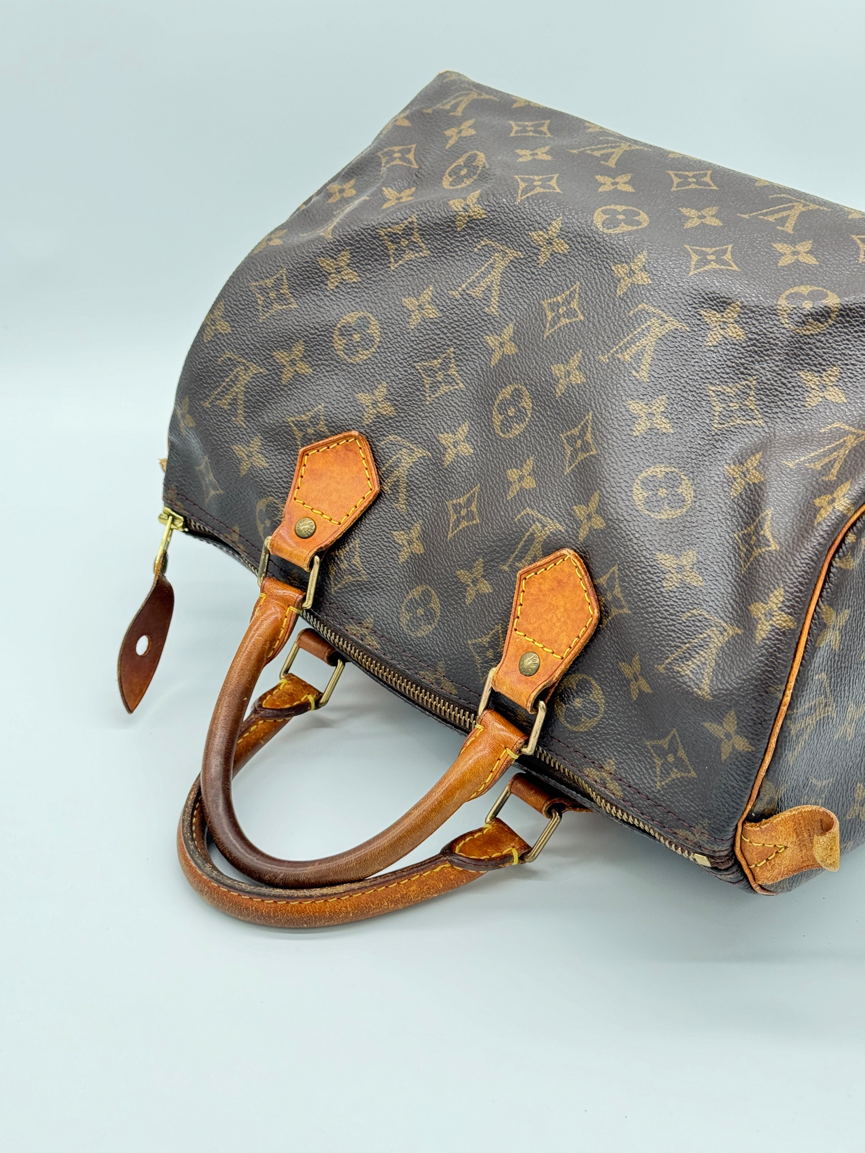 Louis Vuitton Speedy 30