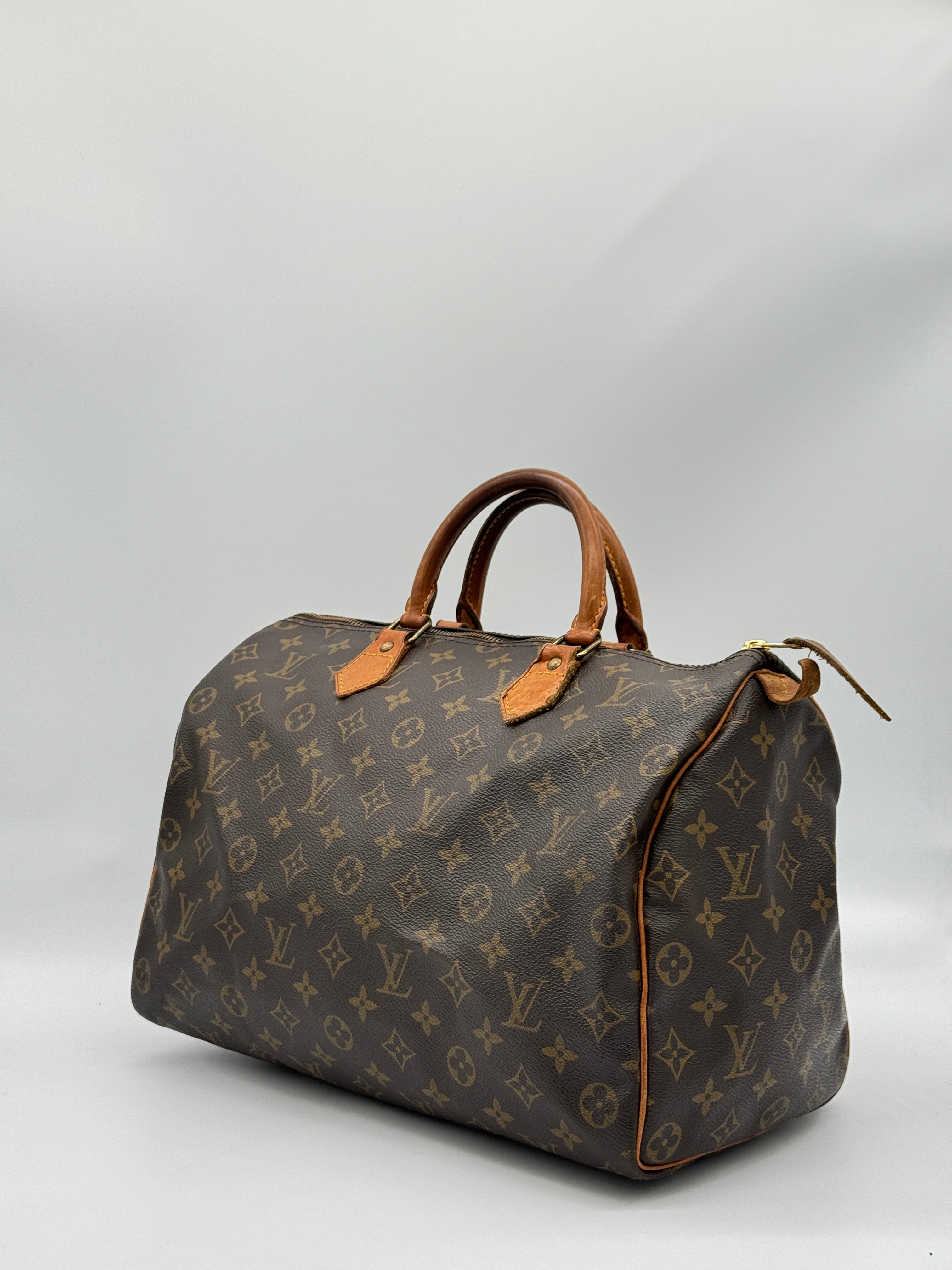 Louis Vuitton Speedy 35
