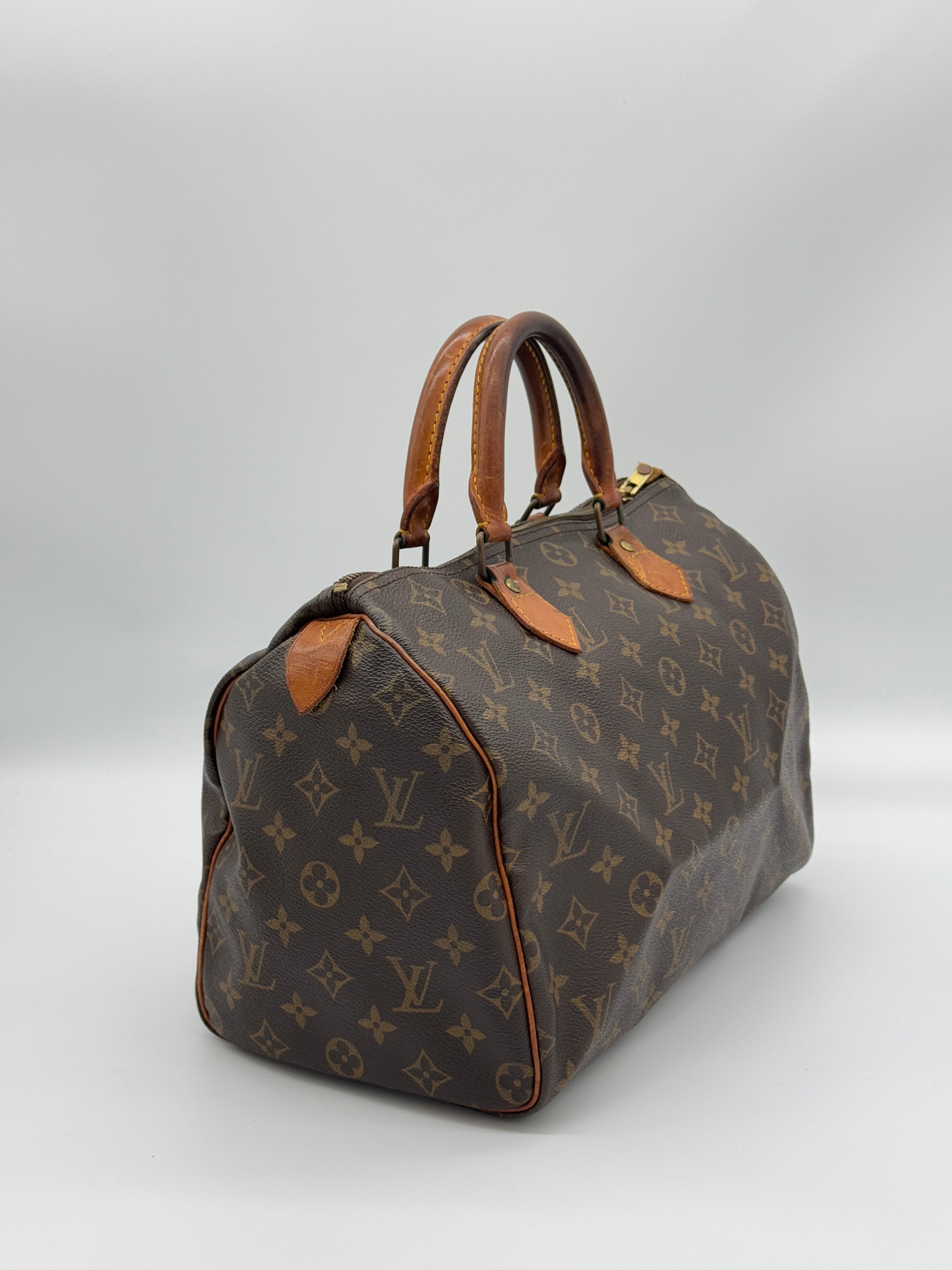 Louis Vuitton Speedy 30