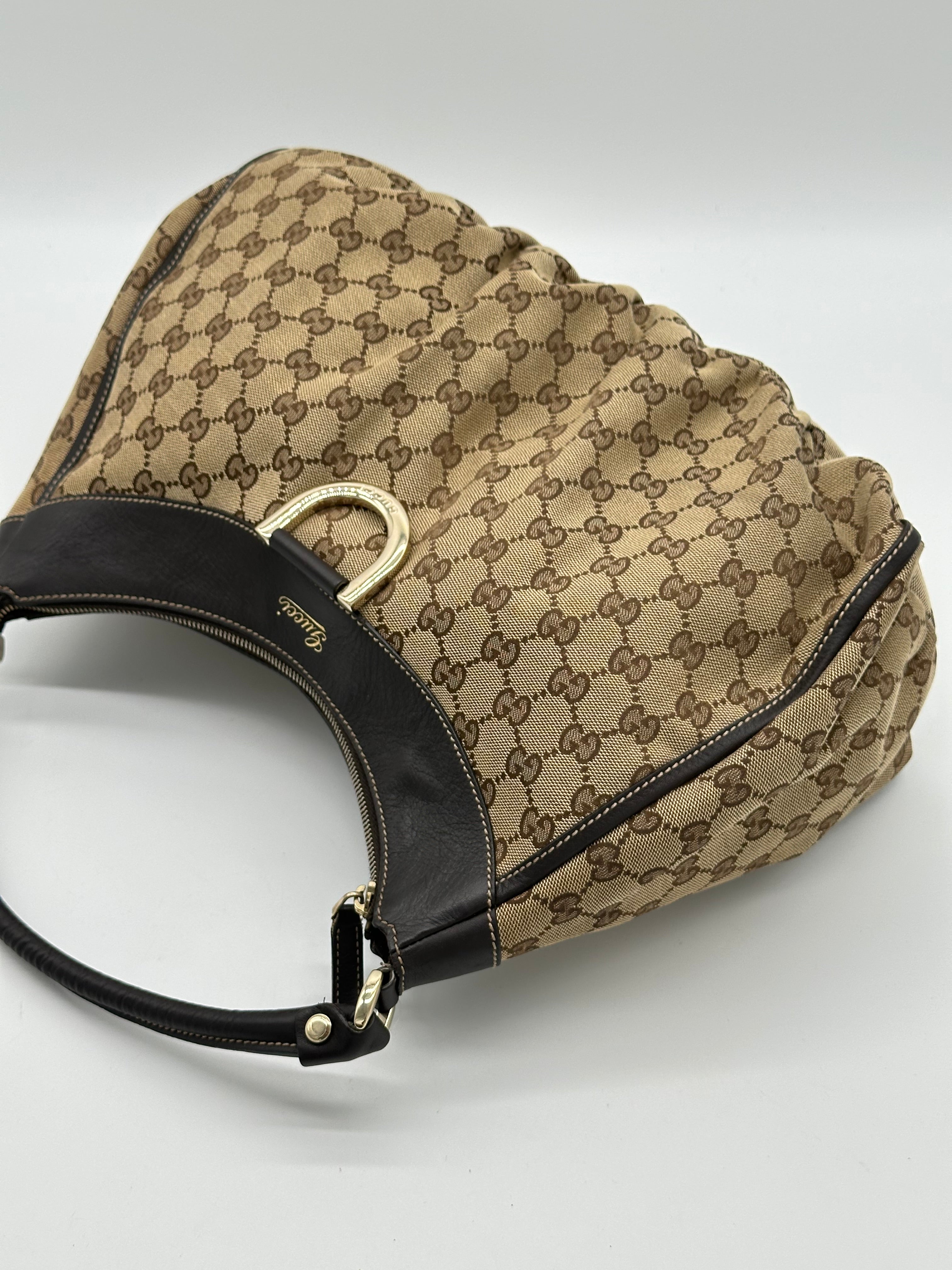 Gucci Abbey D-Ring