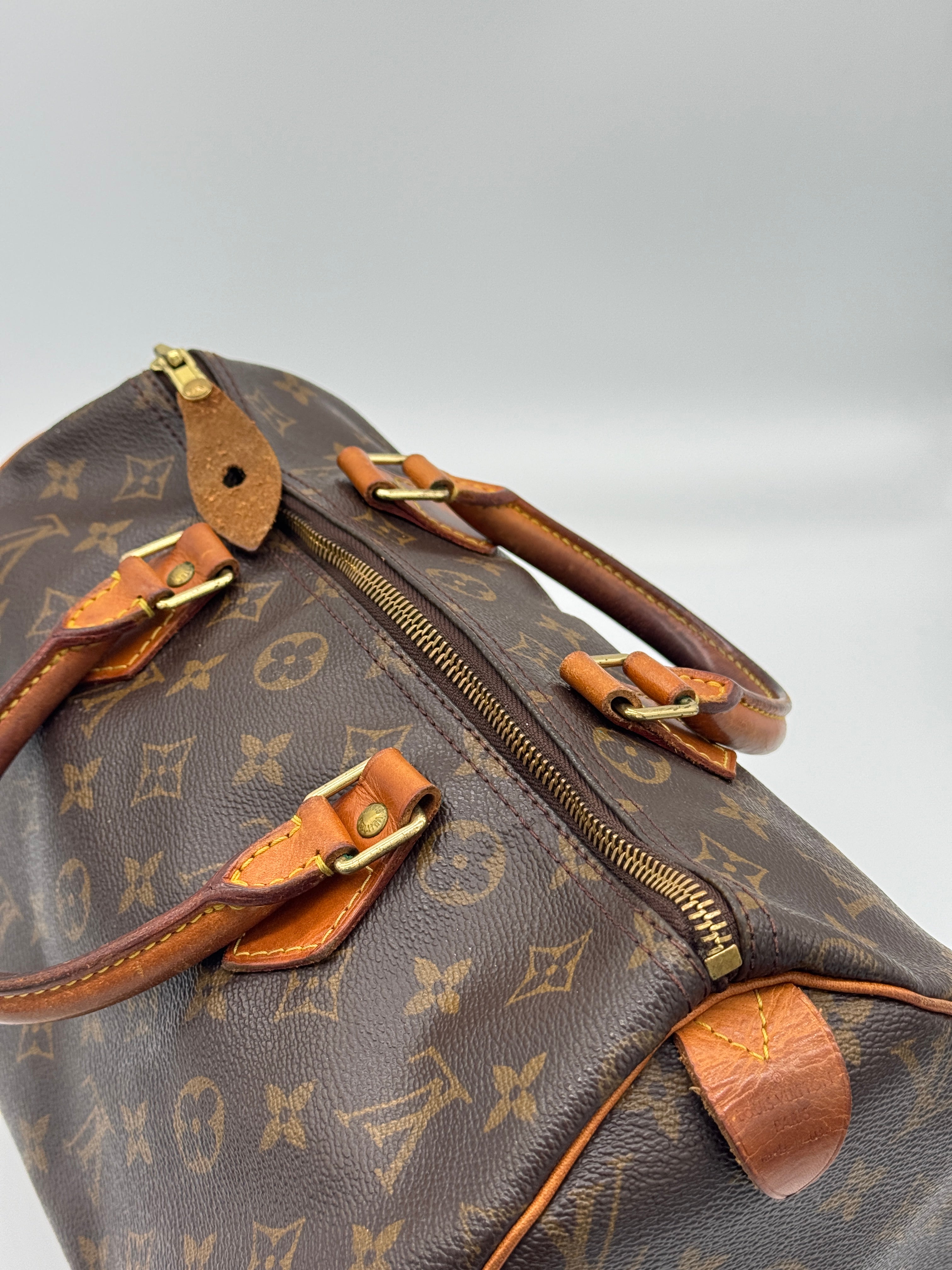 Louis Vuitton Speedy 30