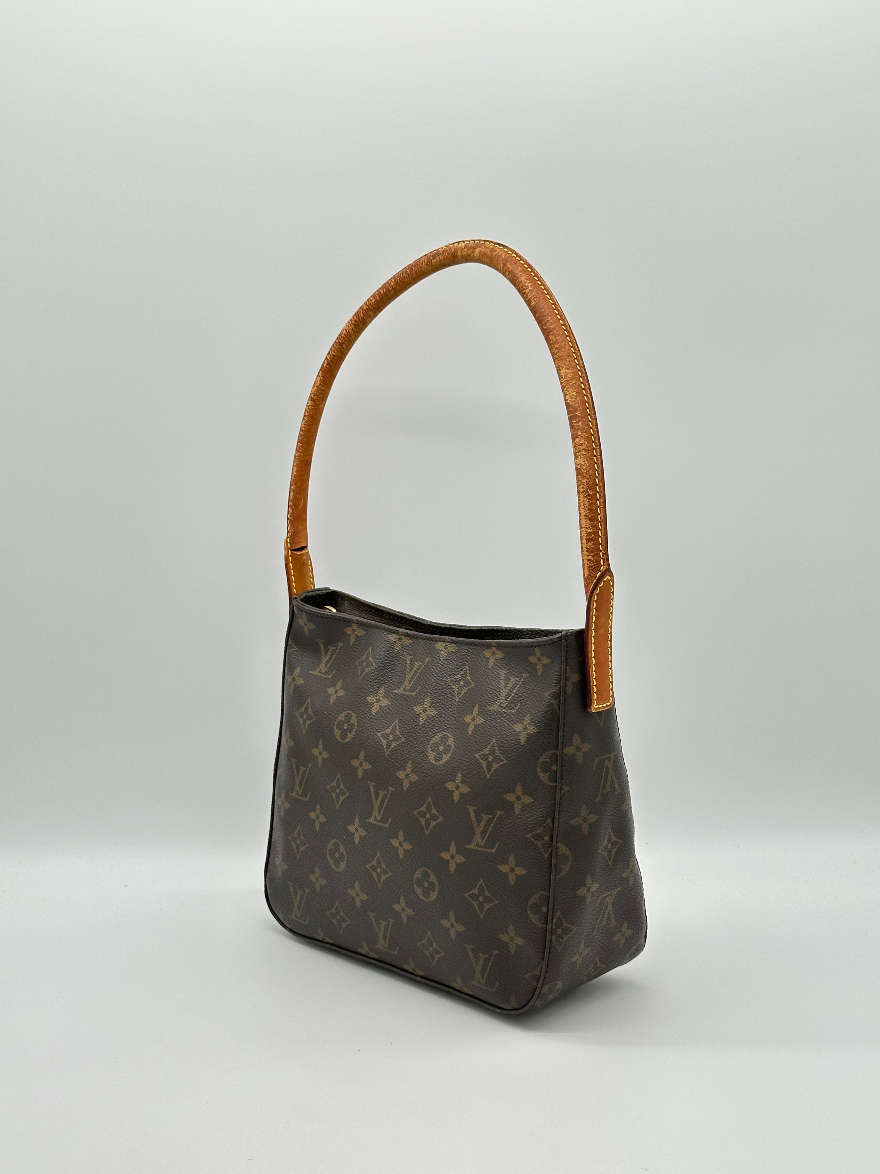 Louis Vuitton Looping MM