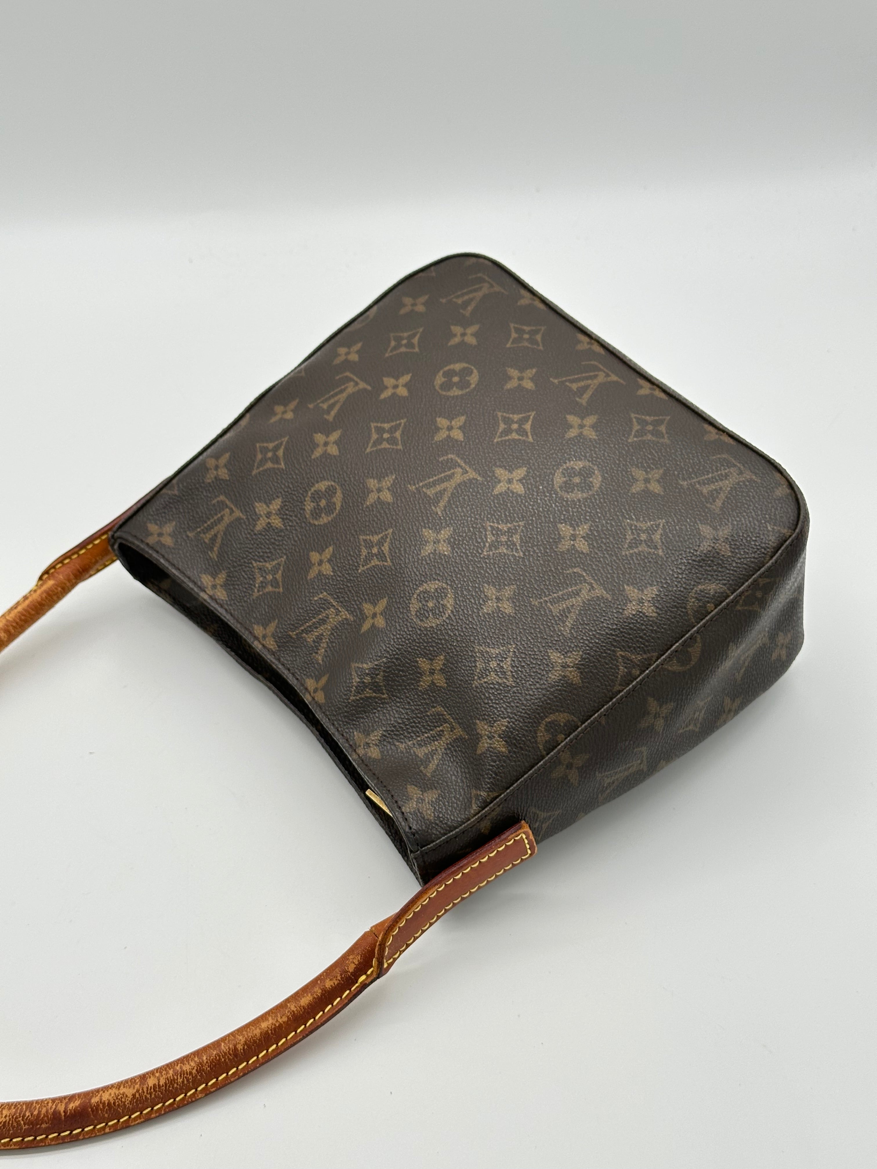 Louis Vuitton Looping MM
