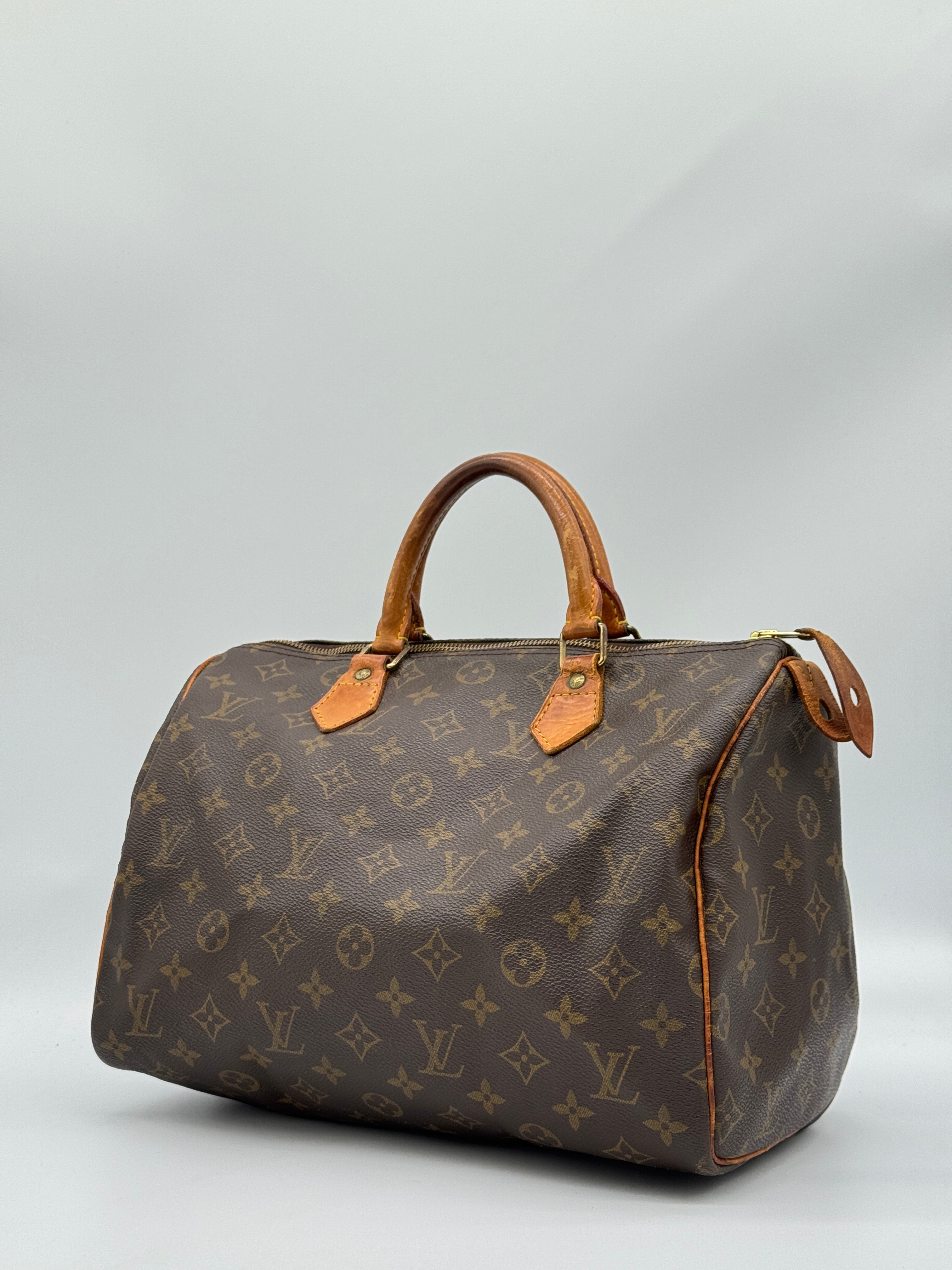 Louis Vuitton Speedy 30
