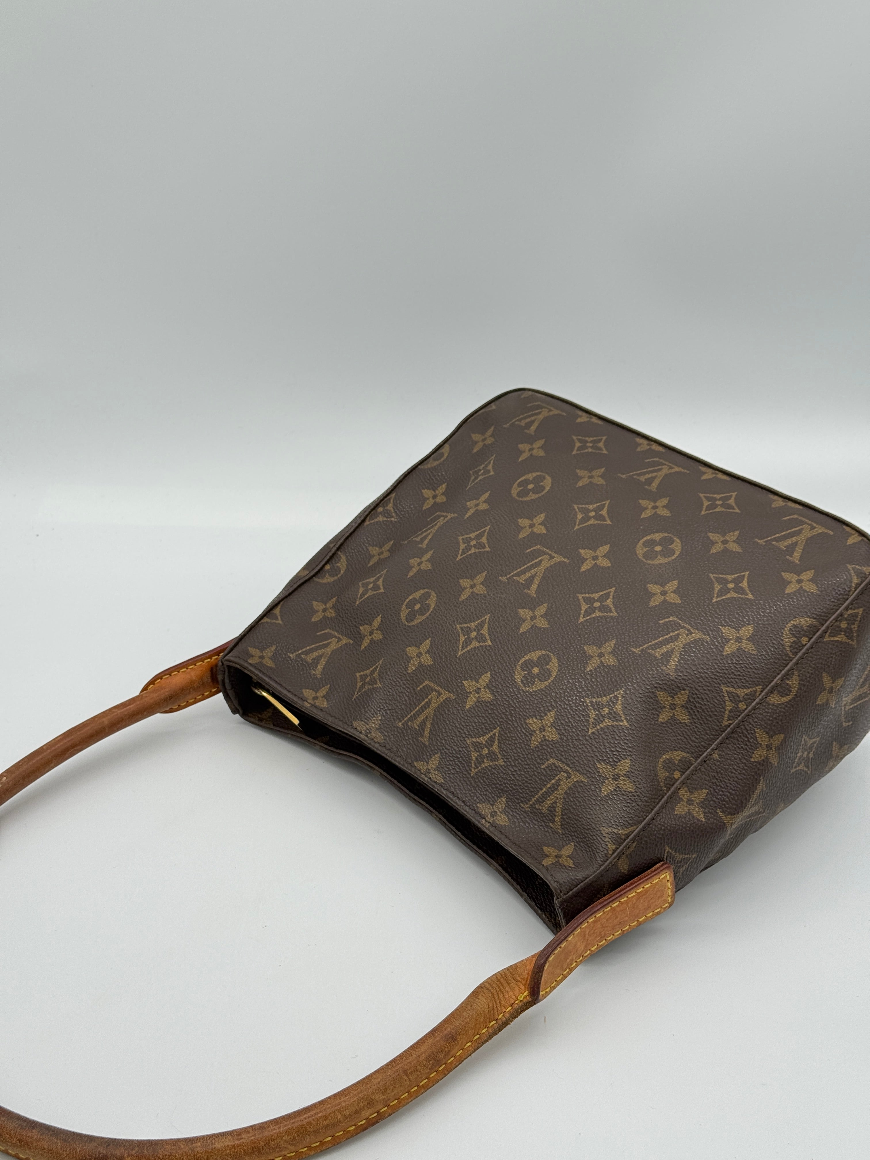Louis Vuitton Looping MM