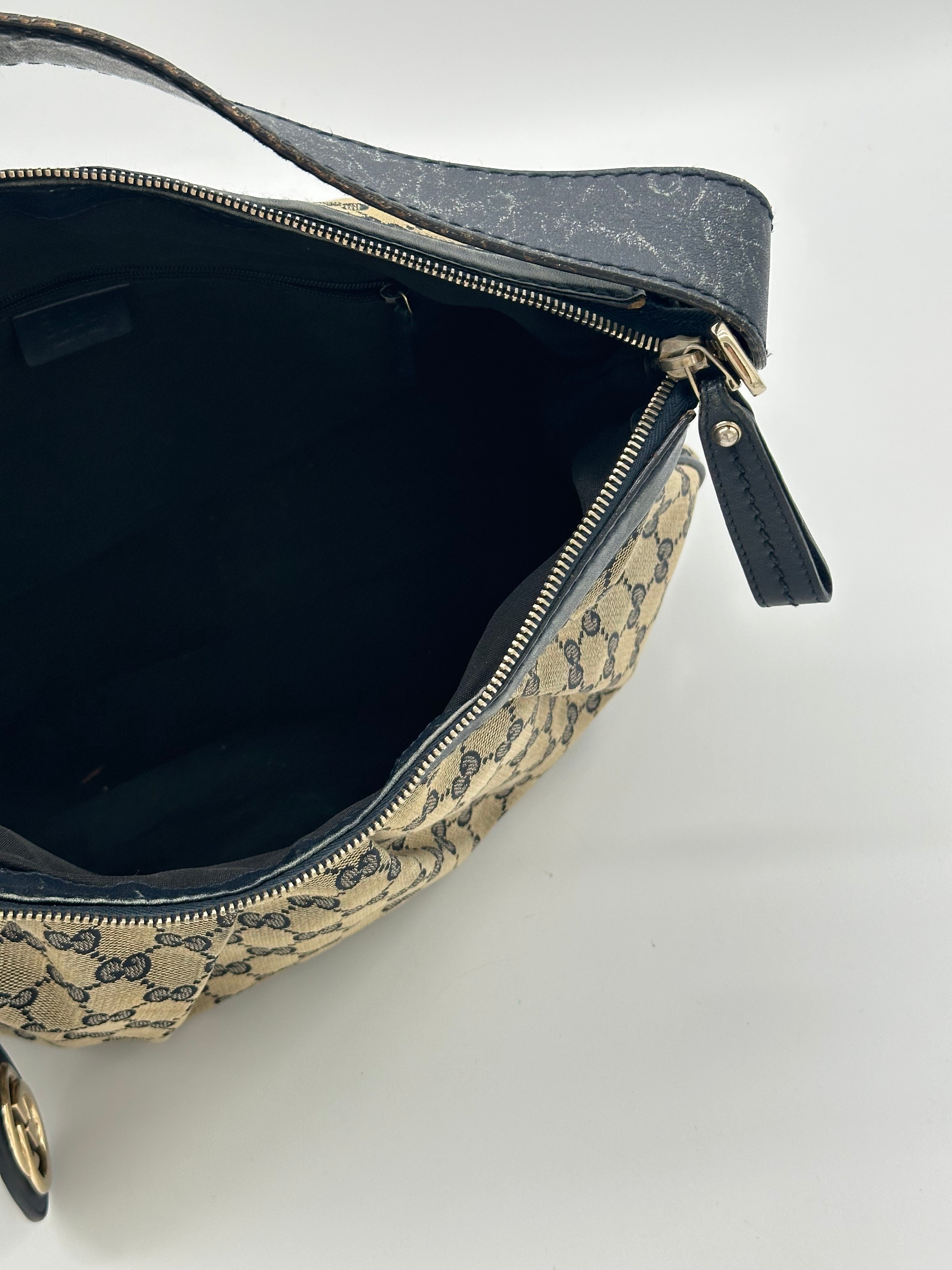 Gucci Sukey Hobo