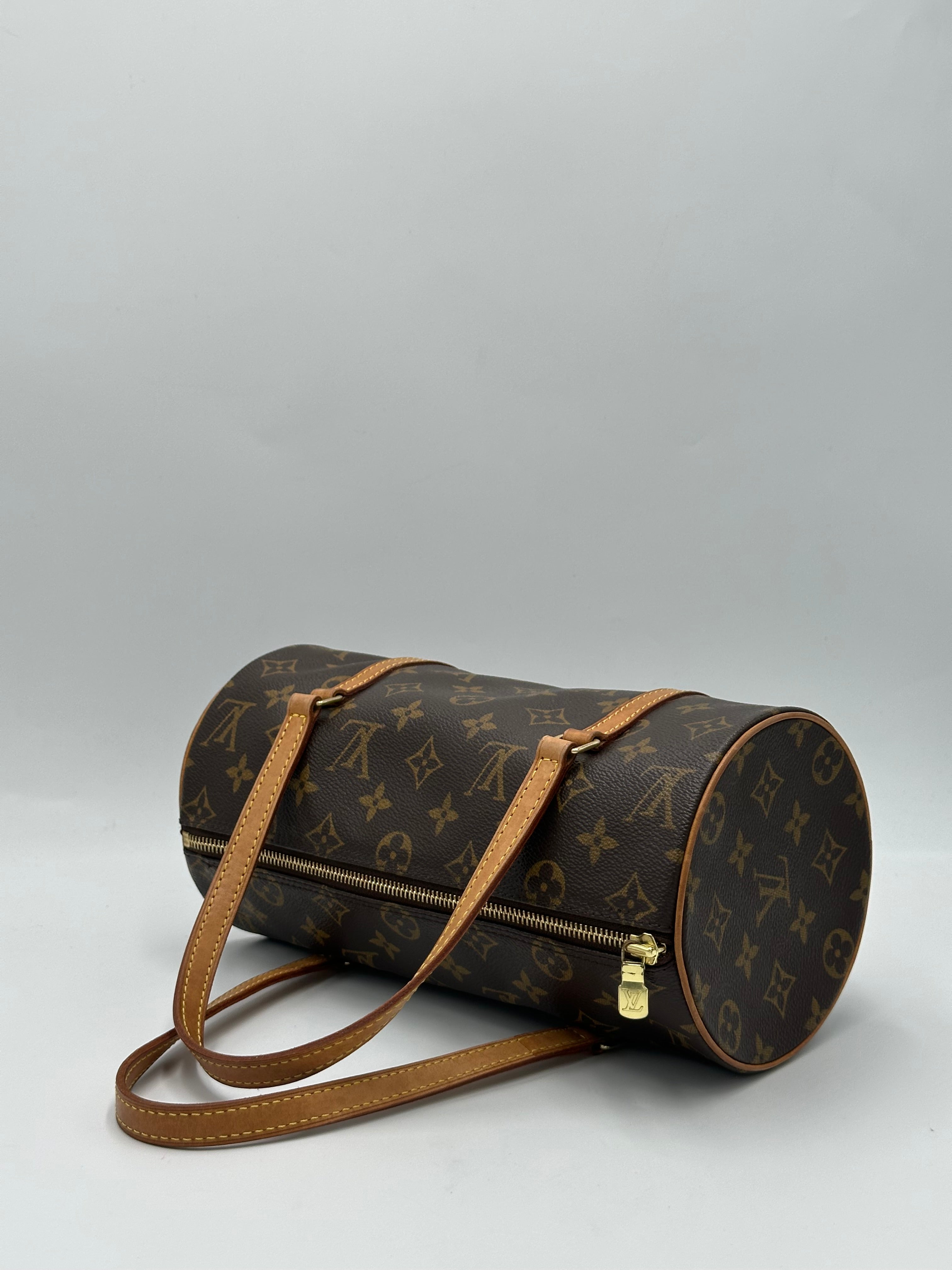 Louis Vuitton Papillon 26