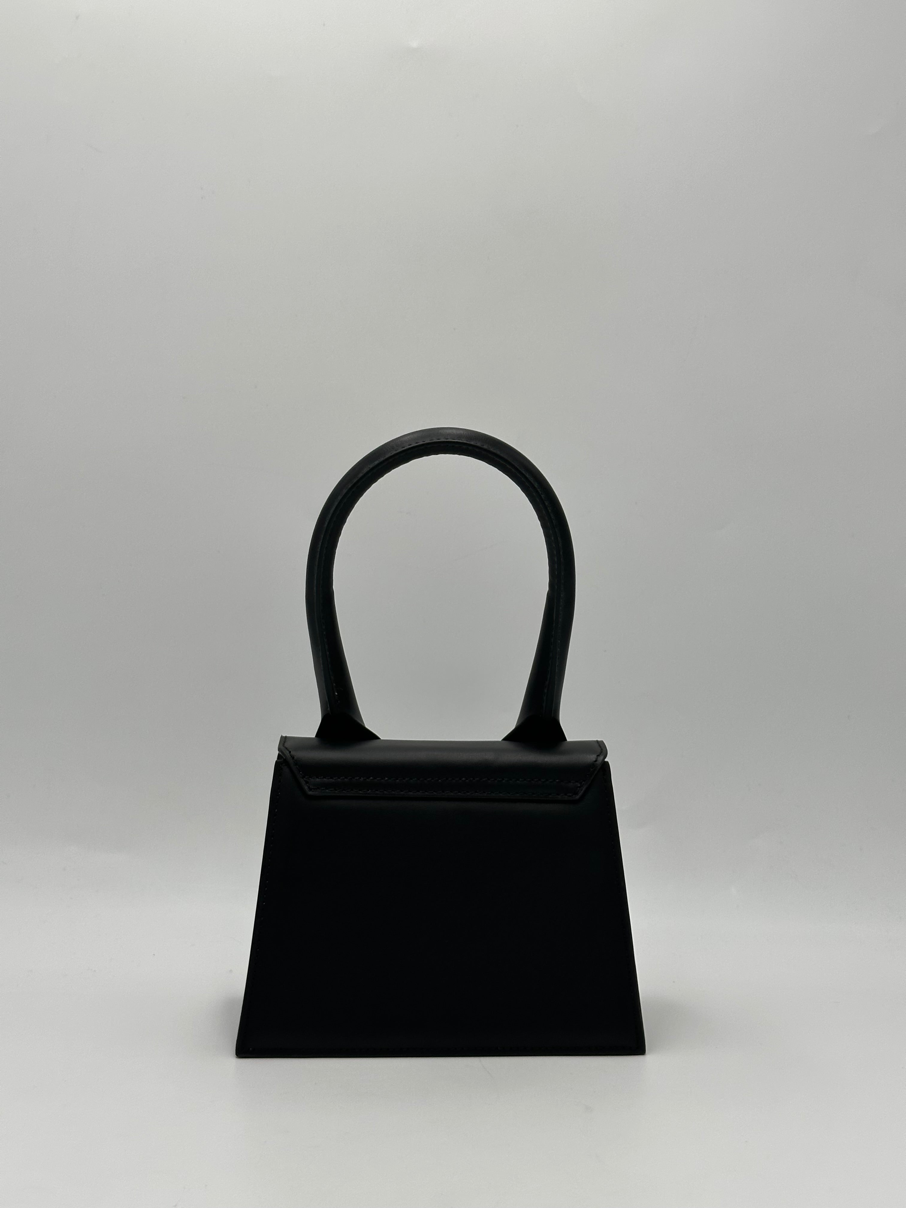 Jacquemus Le Chiquito Moyen