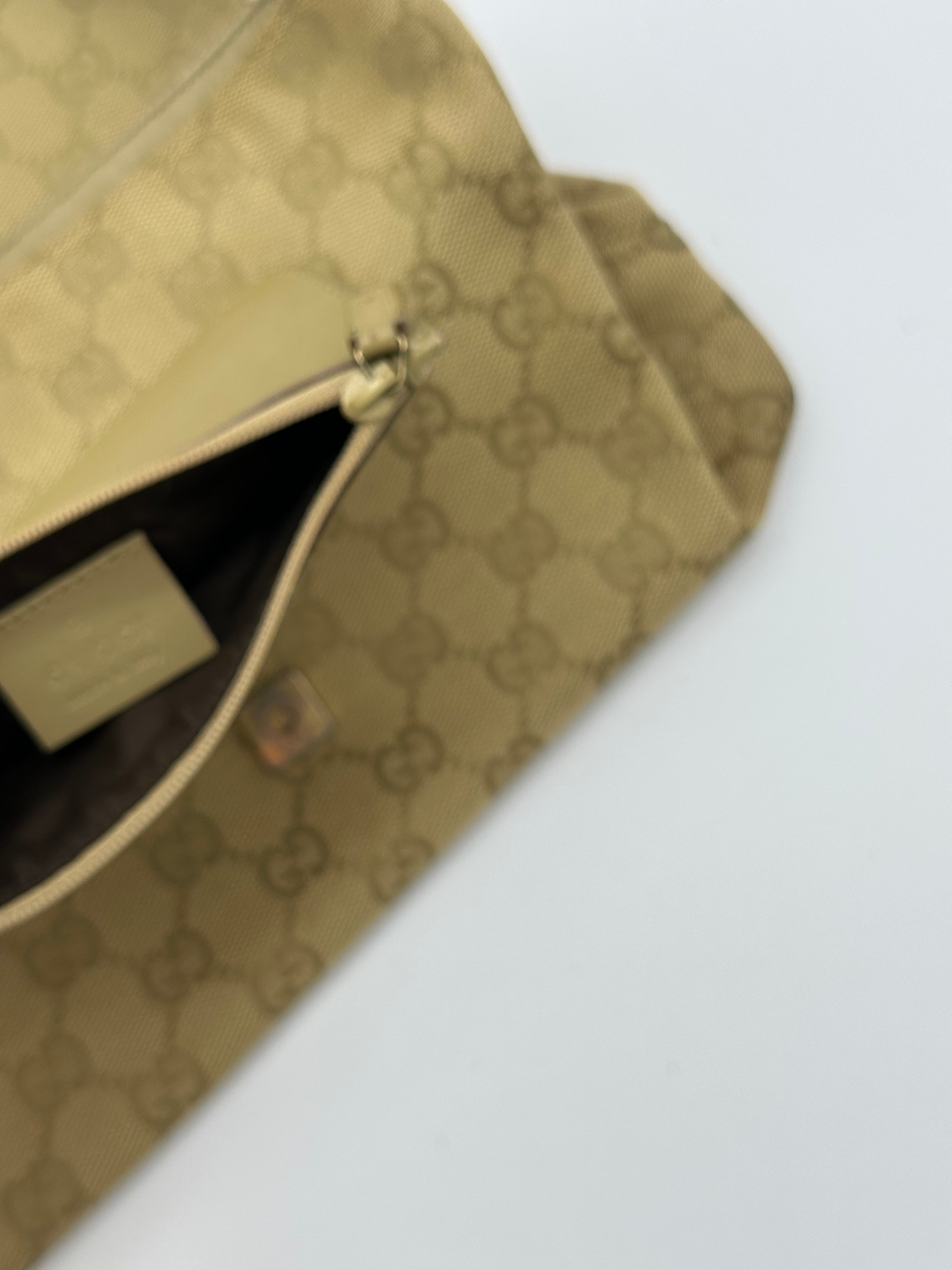 Gucci Canvas Looping