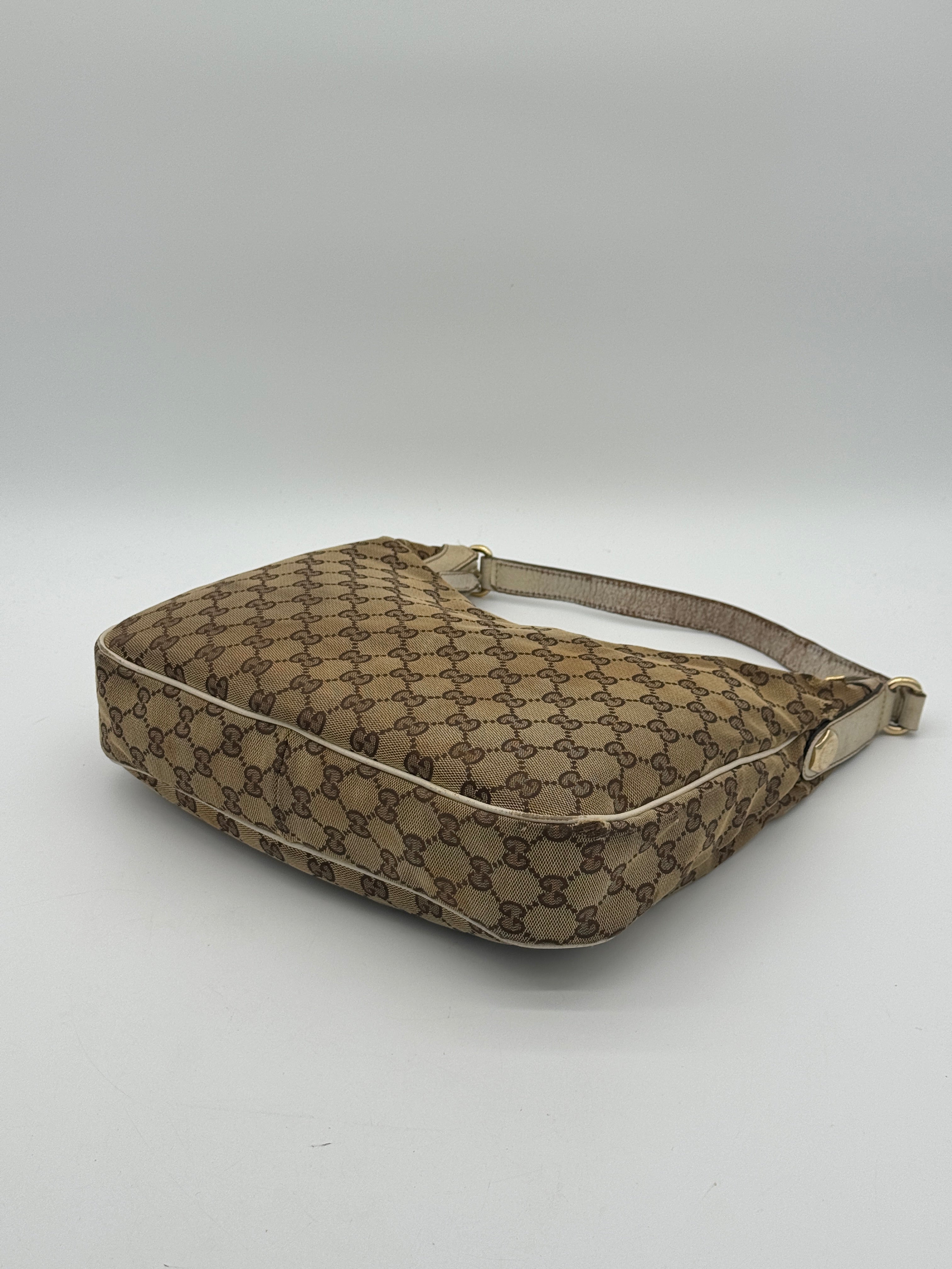 Gucci Charmy Hobo