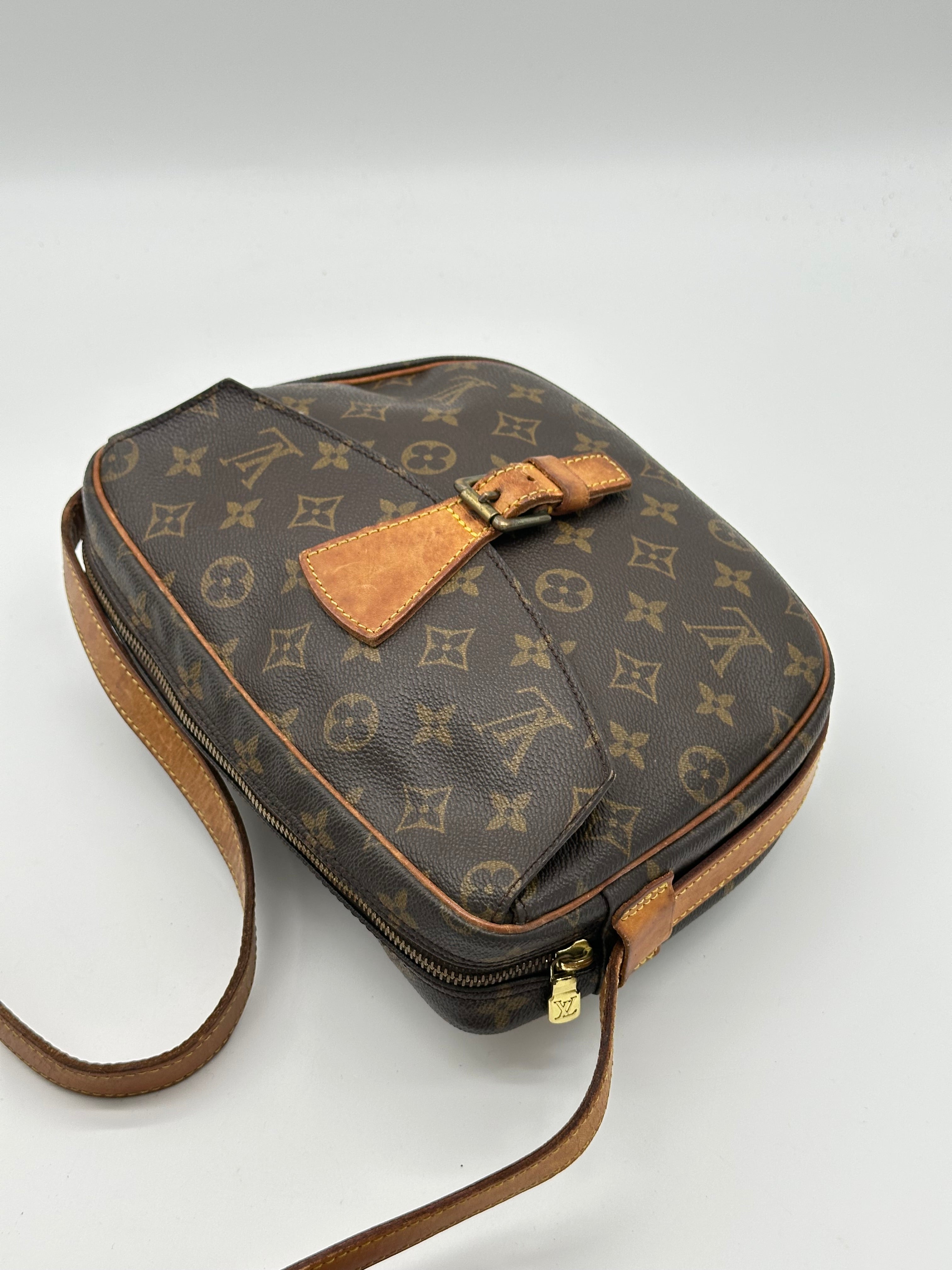 Louis Vuitton Jeune Fille MM