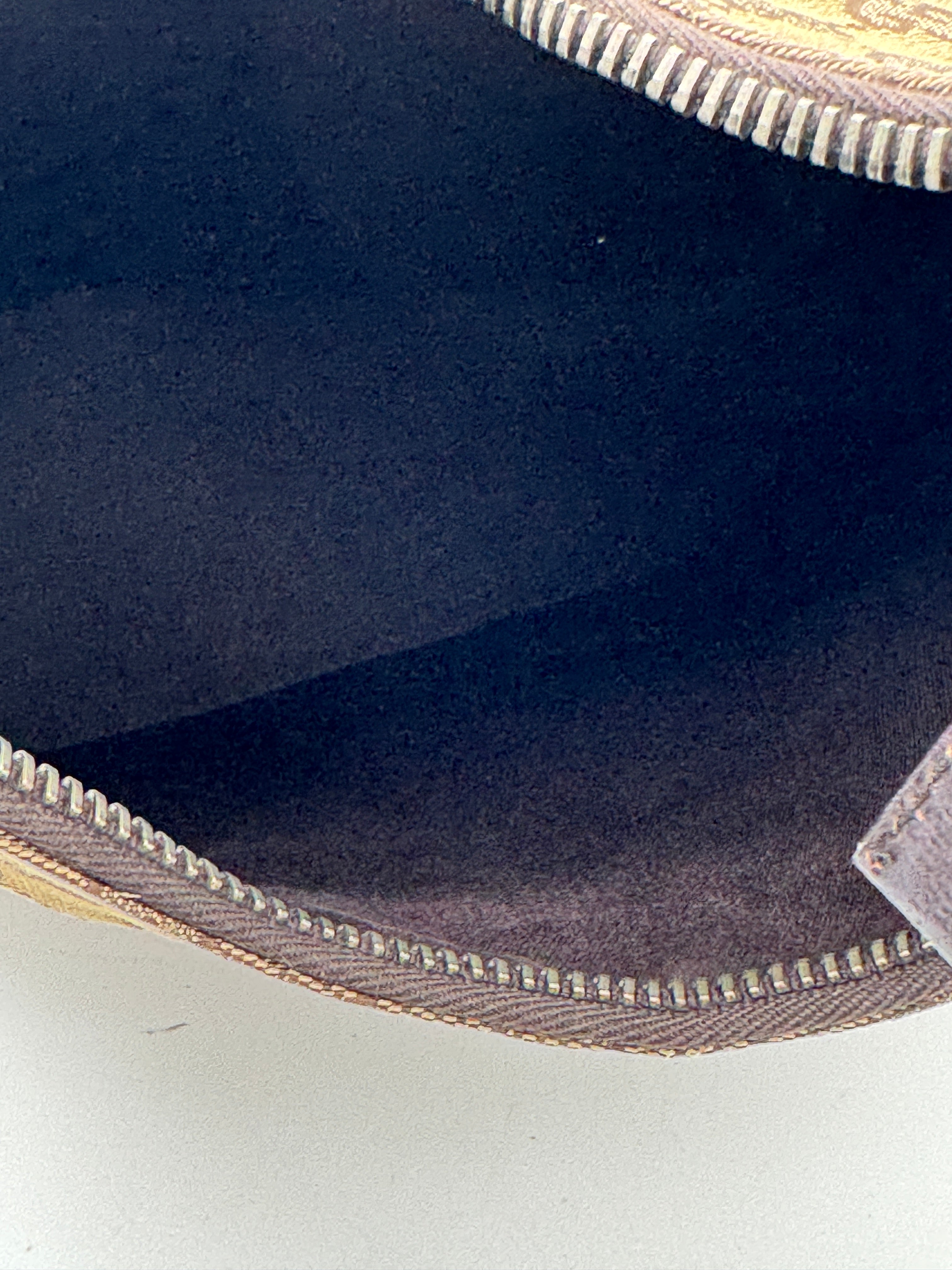 Gucci Lock Canvas