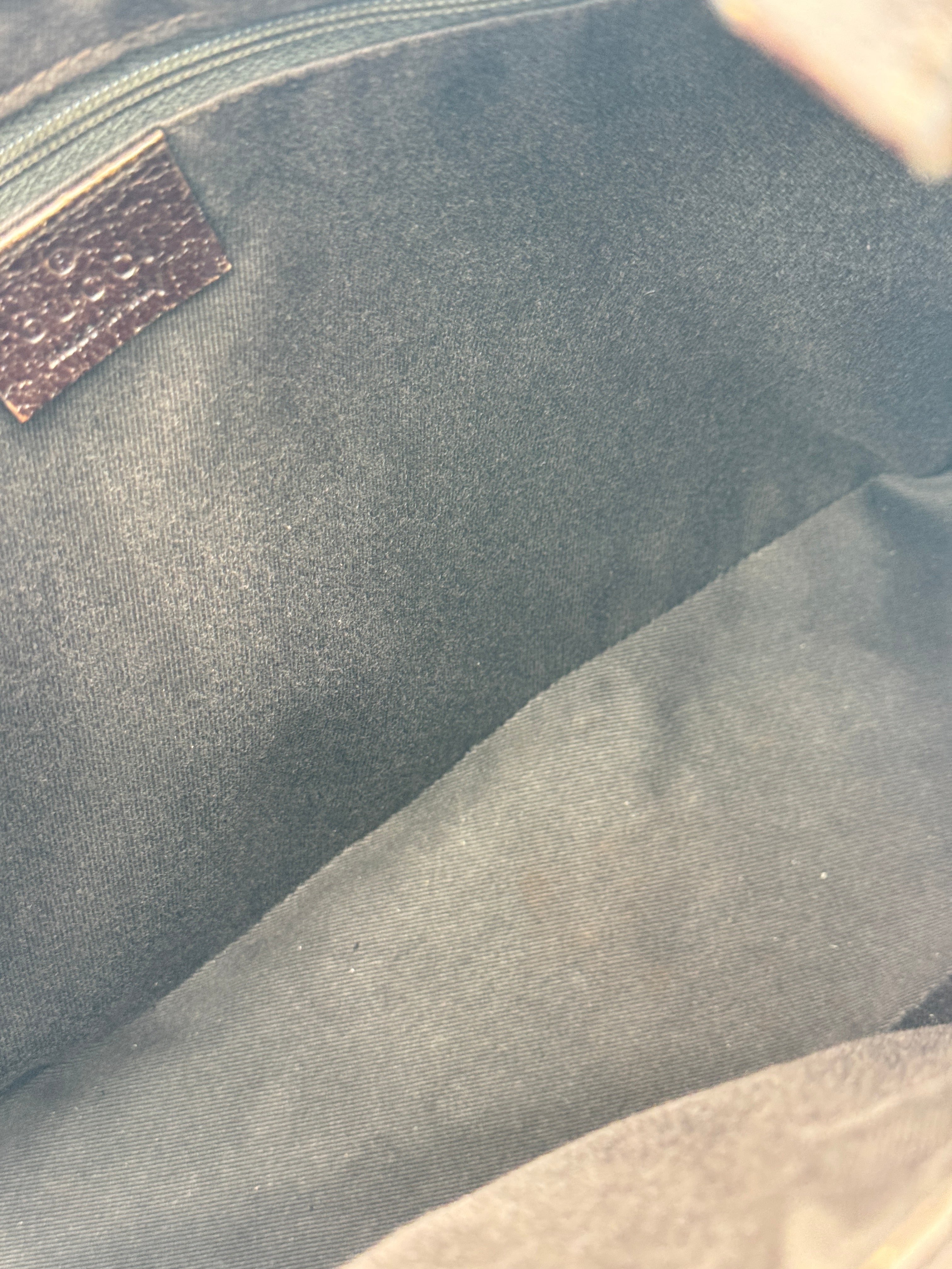 Gucci Lock Canvas