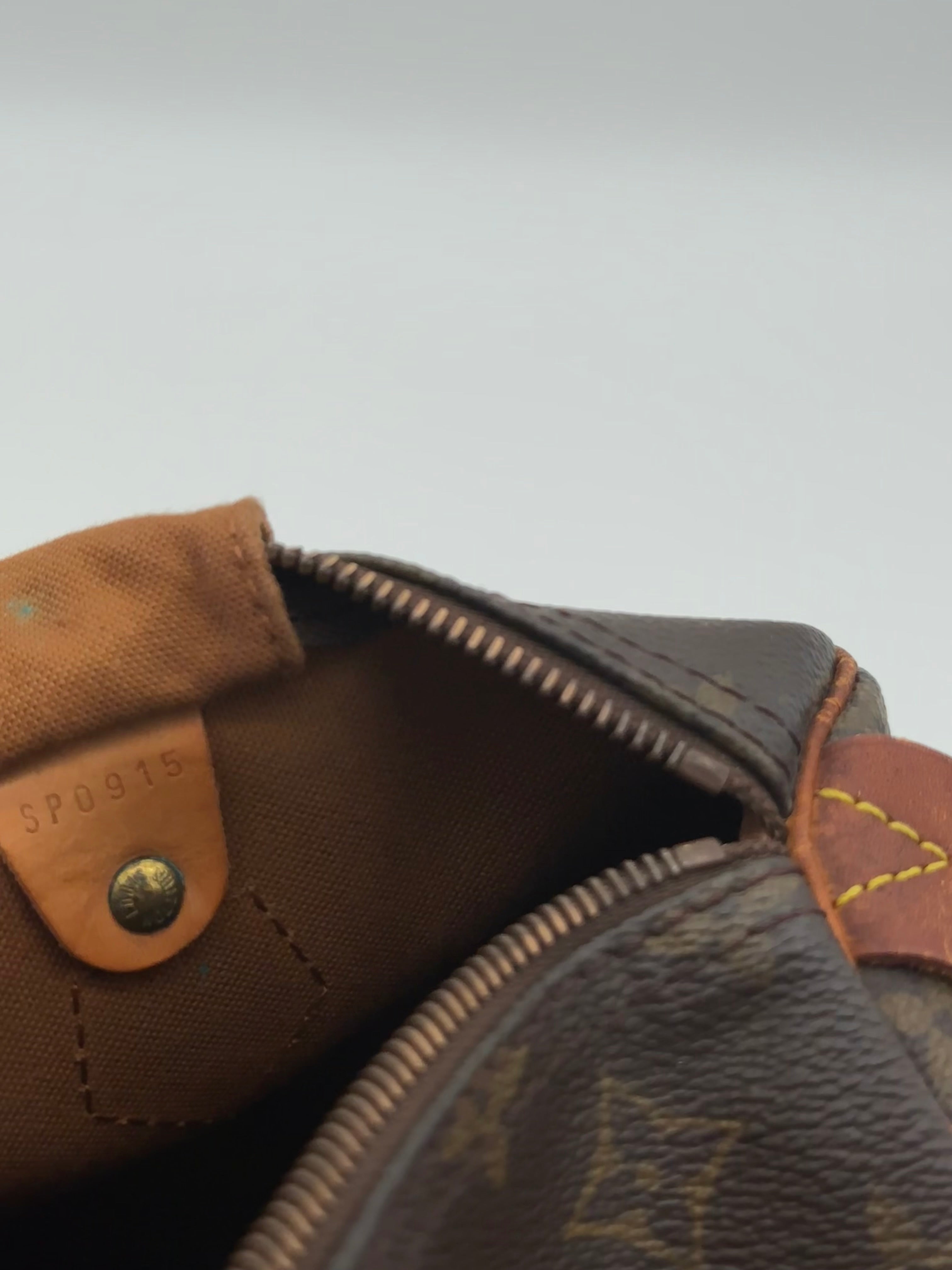 Louis Vuitton Speedy 30