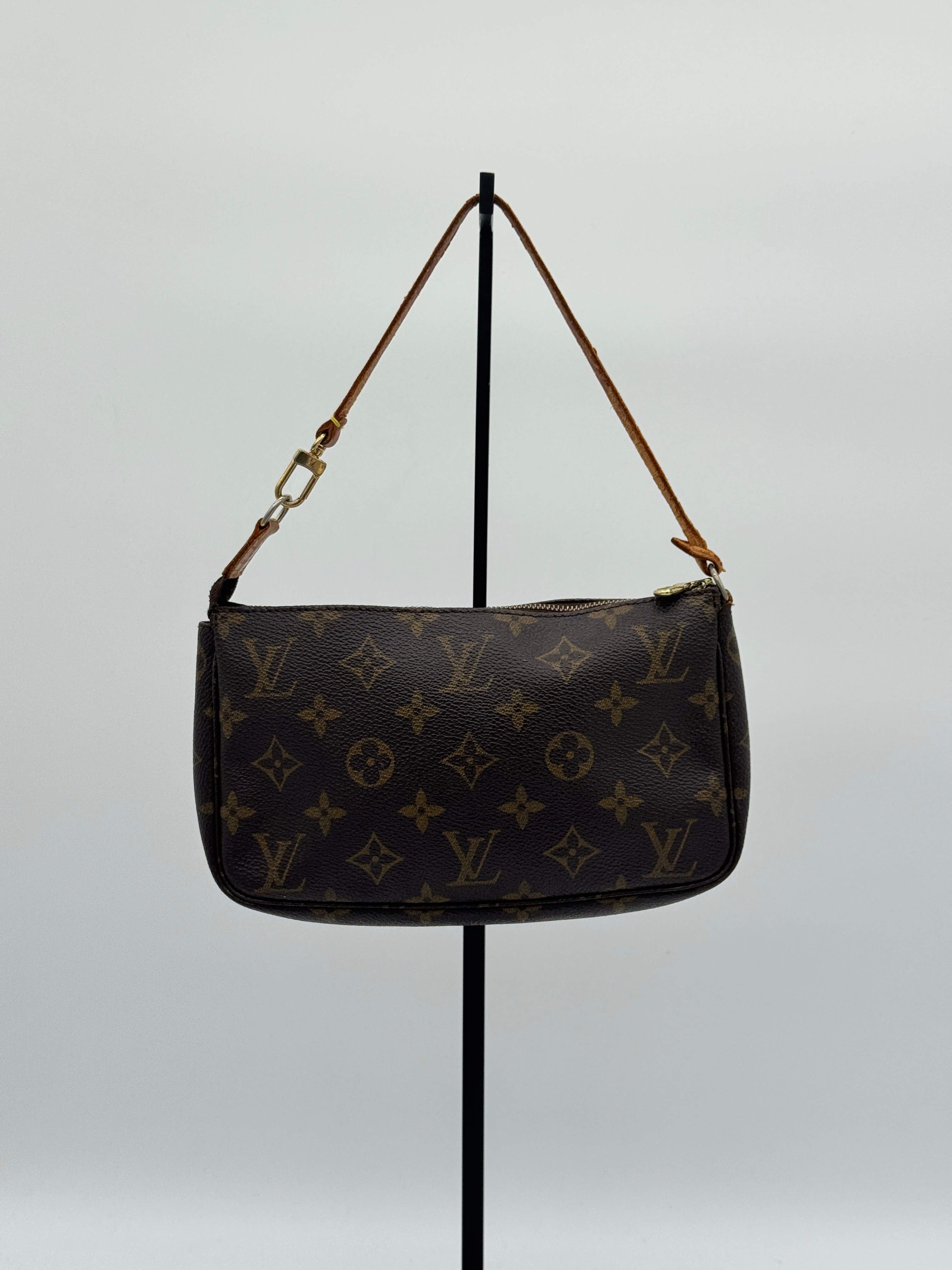 Louis Vuitton Pochette Accessoires