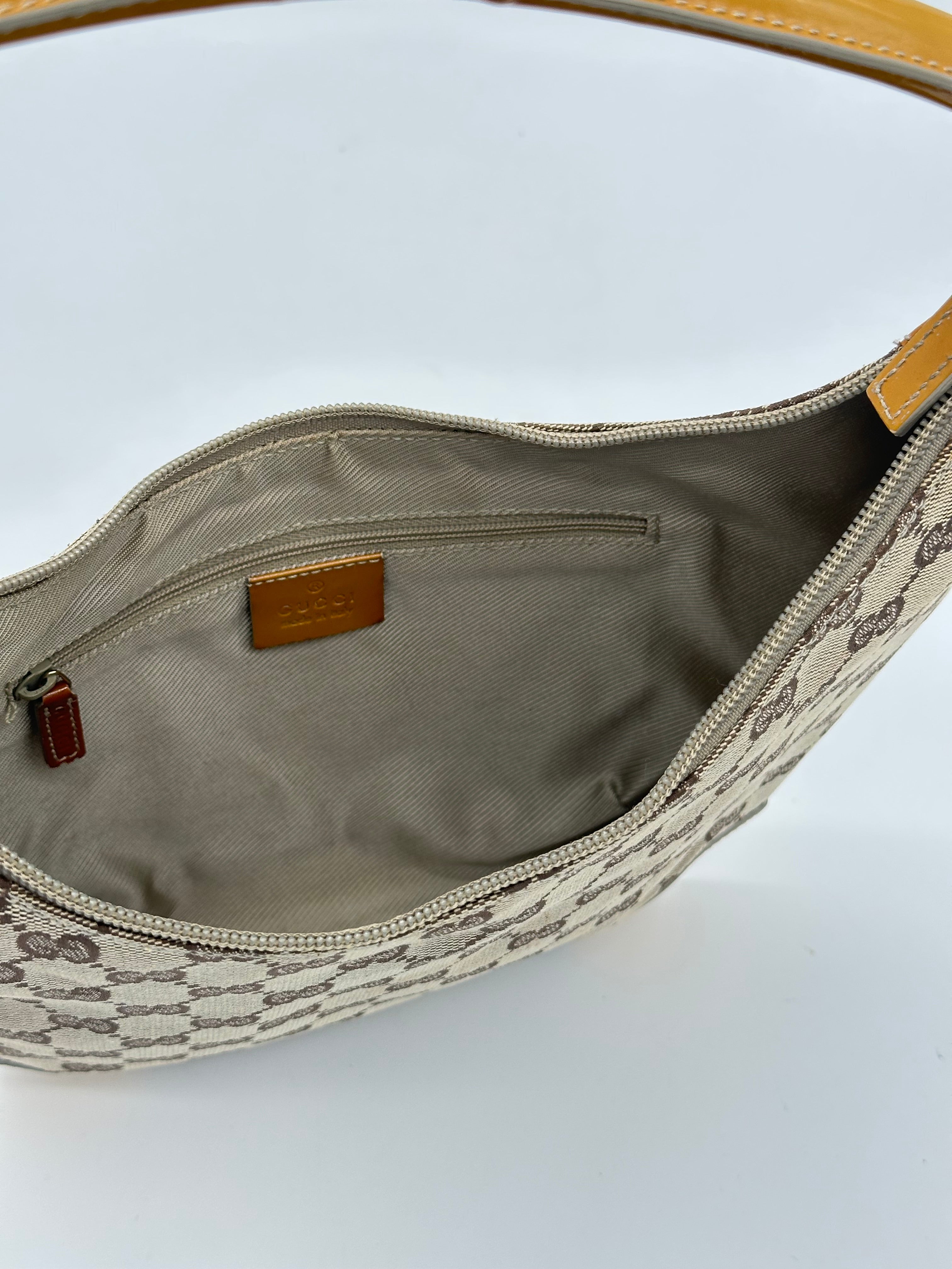 Gucci Lock Enamel
