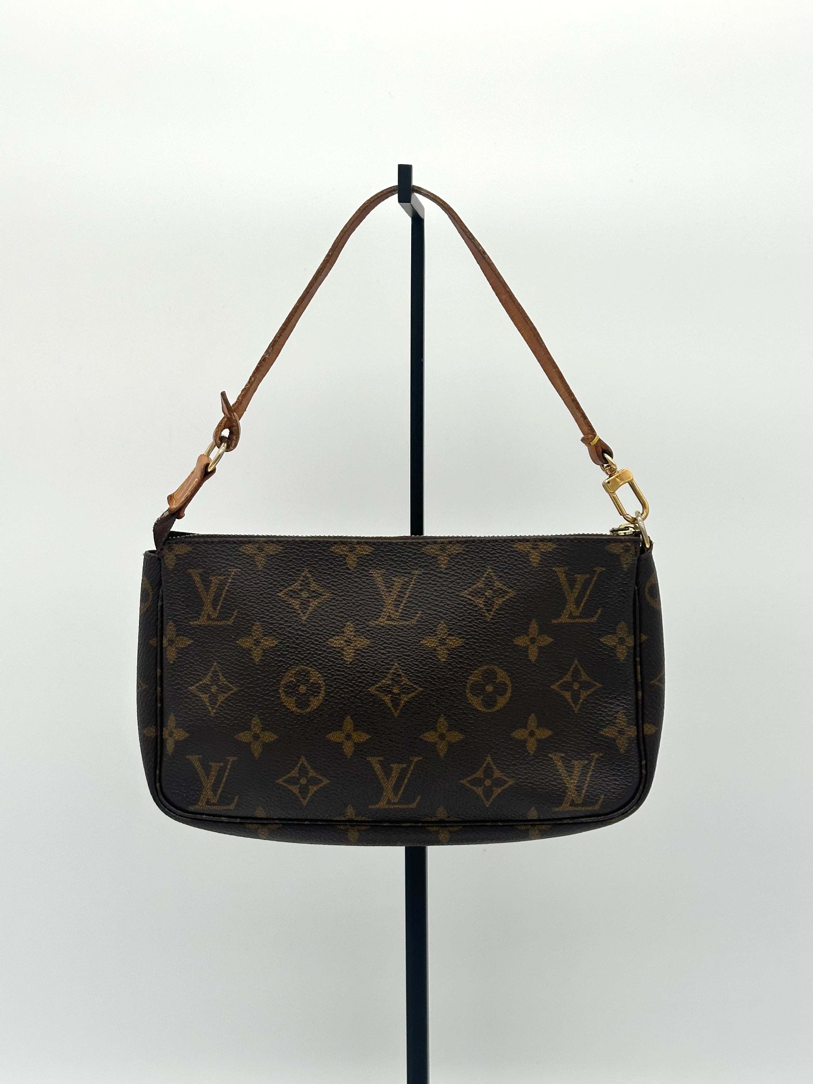 Louis Vuitton Pochette Accessoires