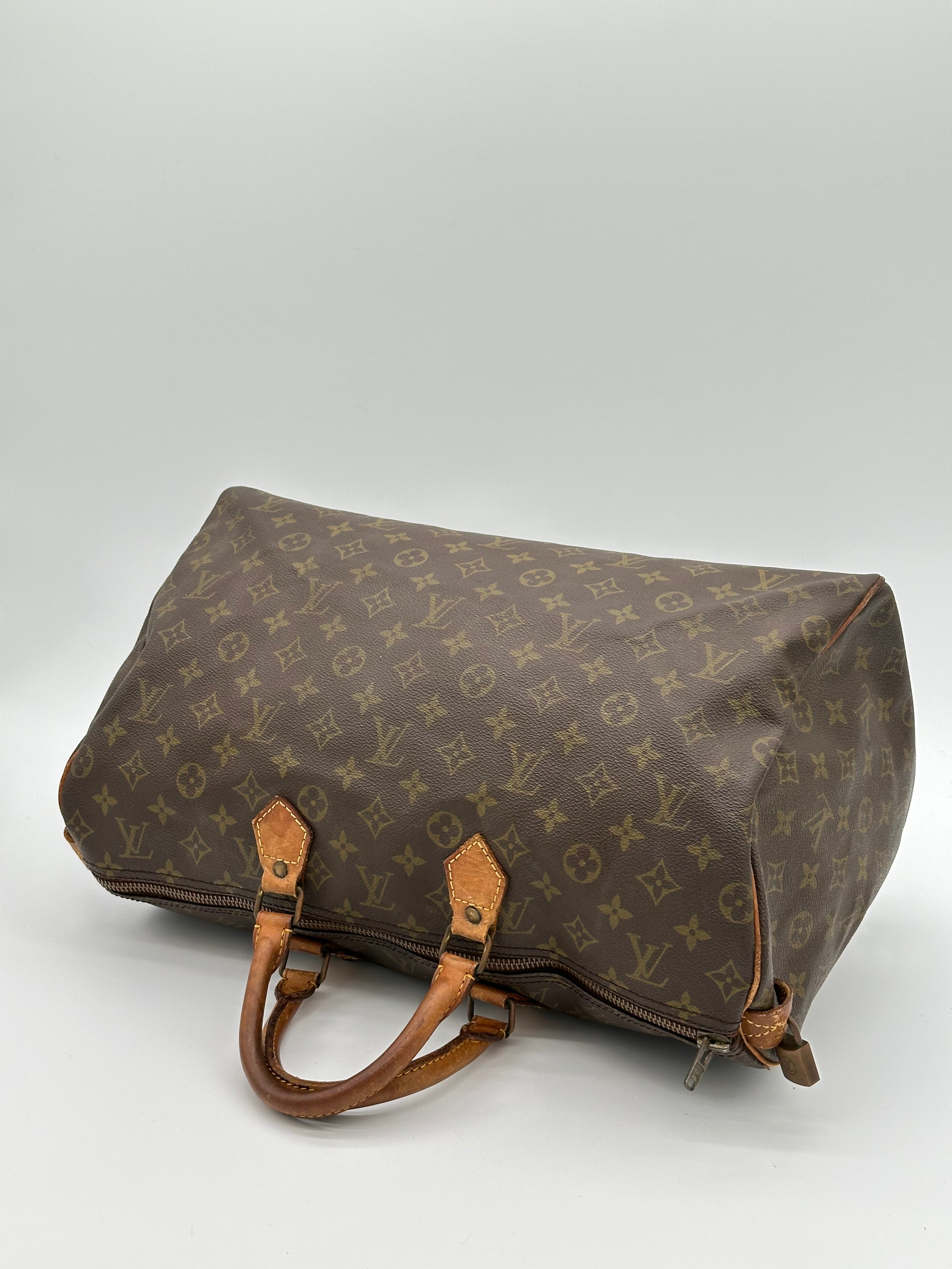 Louis Vuitton Speedy 40