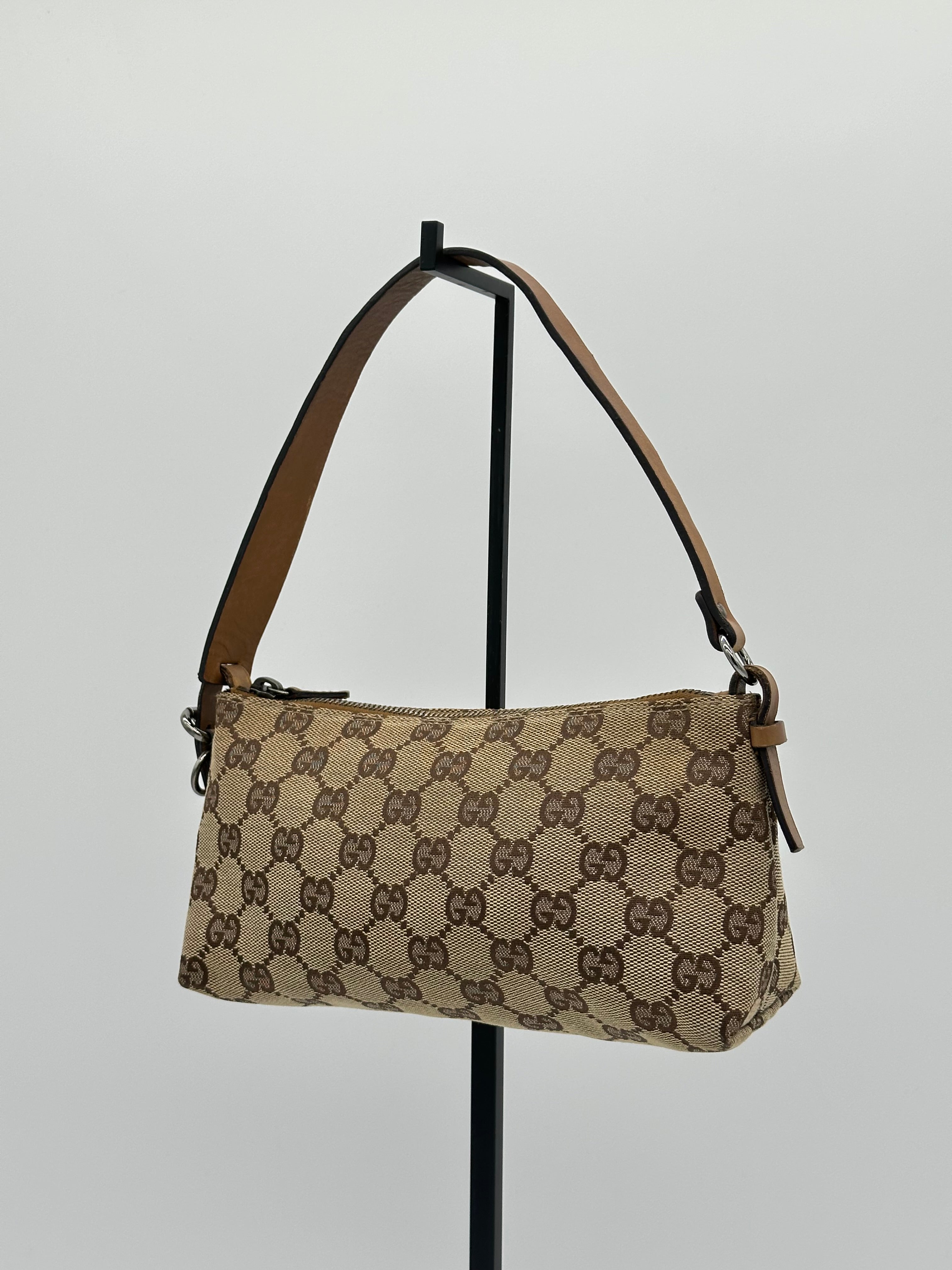 Gucci GG Canvas Shoulderbag
