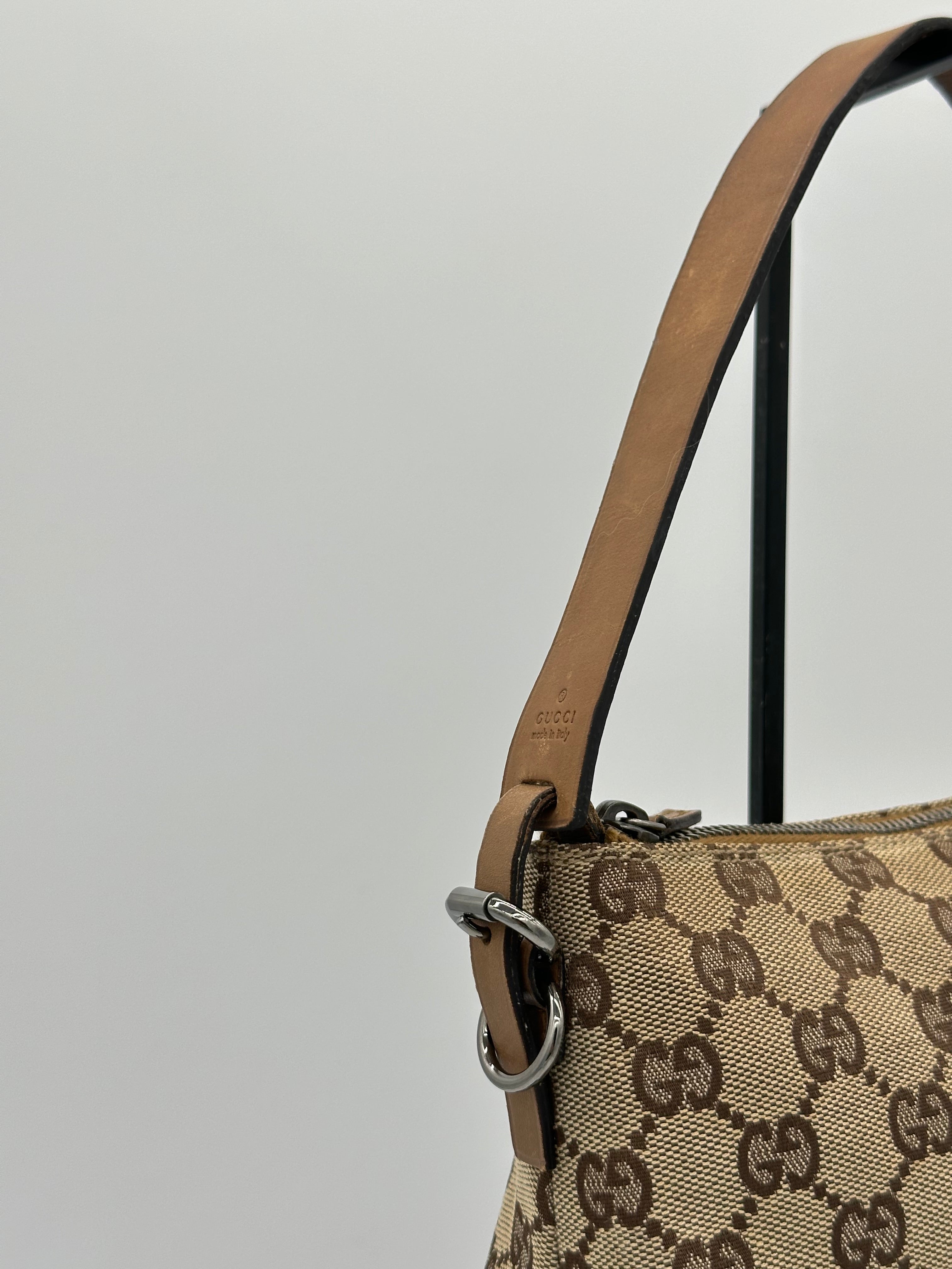 Gucci GG Canvas Shoulderbag
