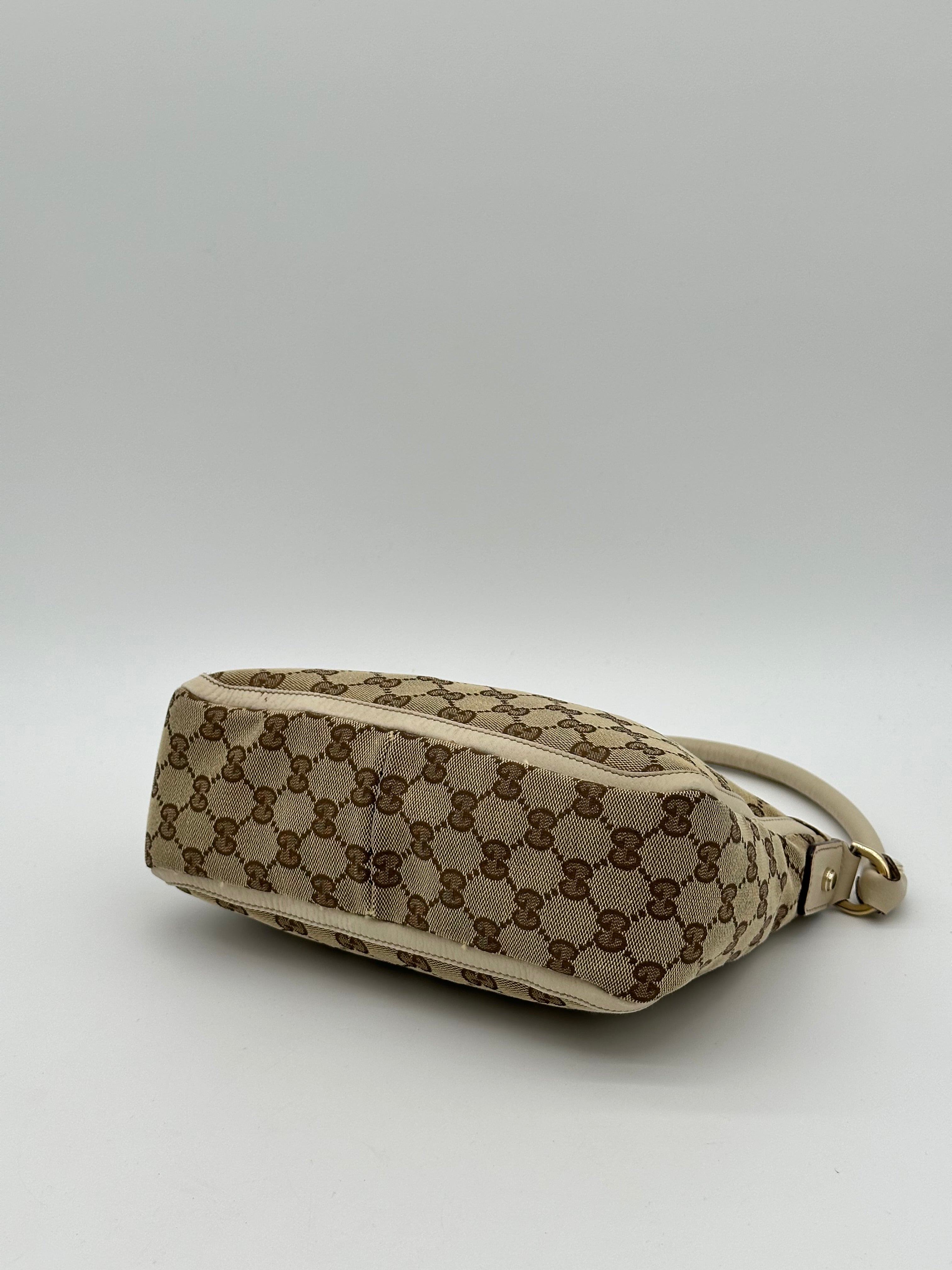 Gucci Small Scarlett